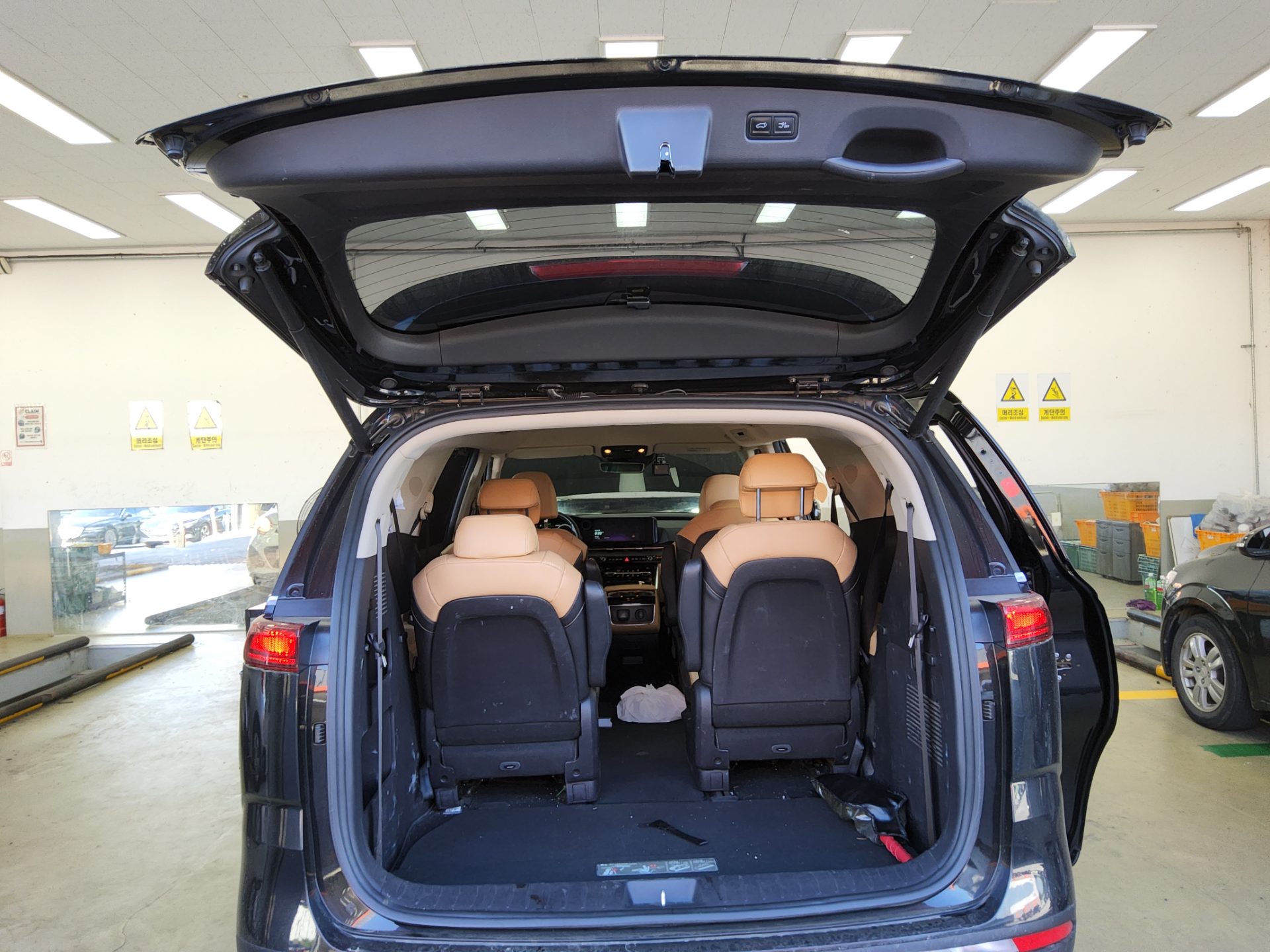 KIA NEW CARNIVAL (KA4) 9-SEATER DIESEL SIGNATURE 2021 - zdjęcie 15