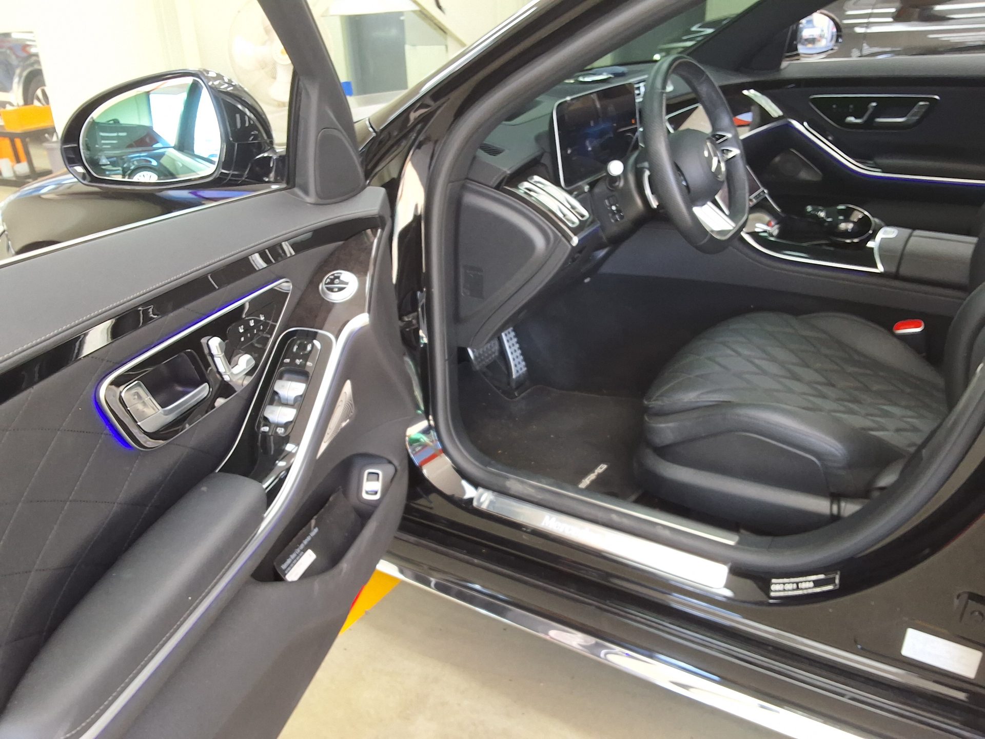 MERCEDES-BENZ S-CLASS (7TH GEN) S500L 4MATIC 2025 - zdjęcie 11