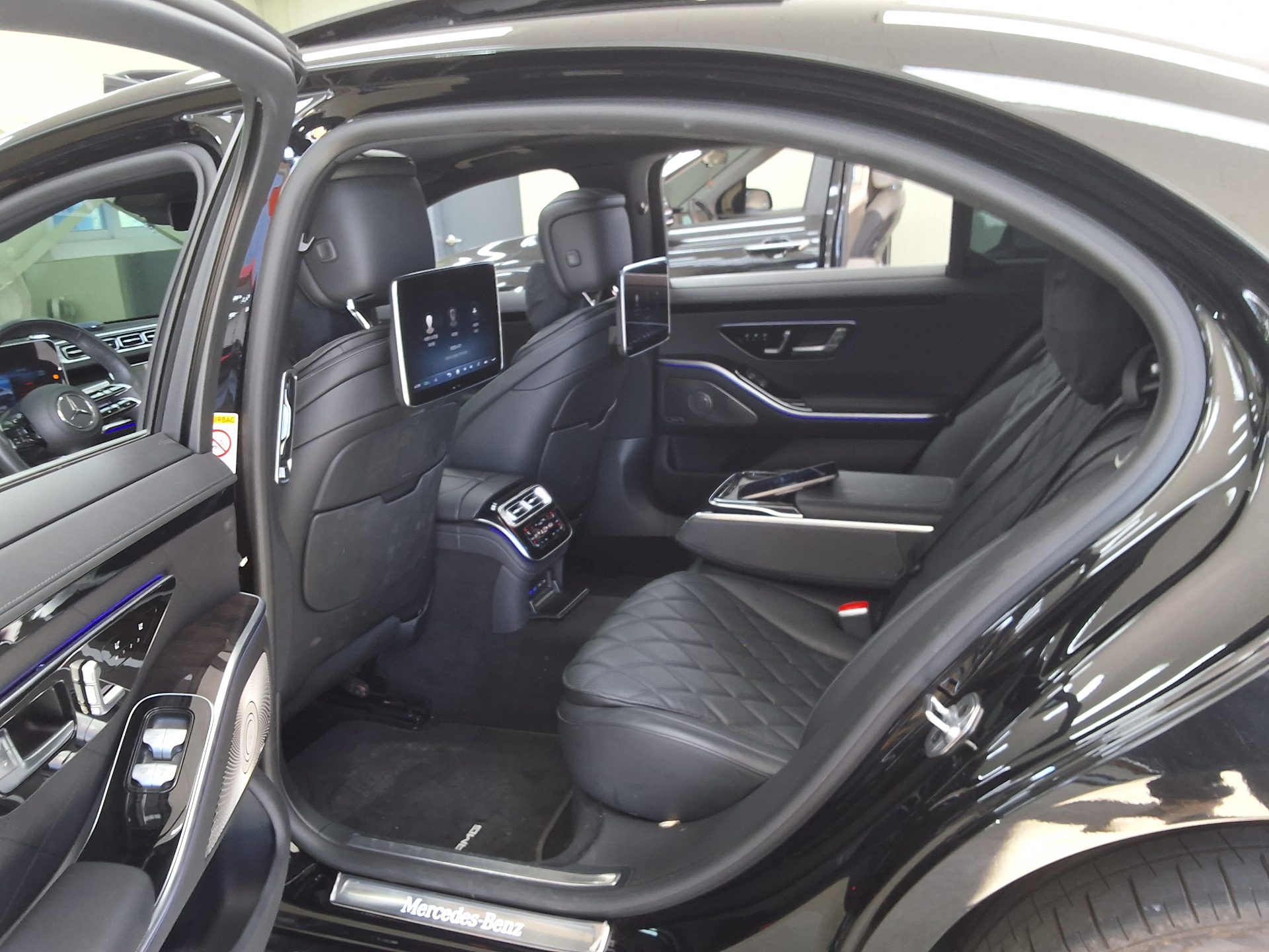 MERCEDES-BENZ S-CLASS (7TH GEN) S500L 4MATIC 2025 - zdjęcie 13