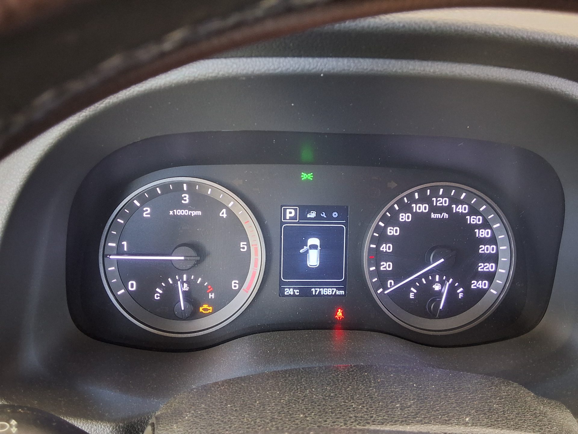 HYUNDAI ALL NEW TUCSON DIESEL 1.7 2WD MODERN 2016 - zdjęcie 9
