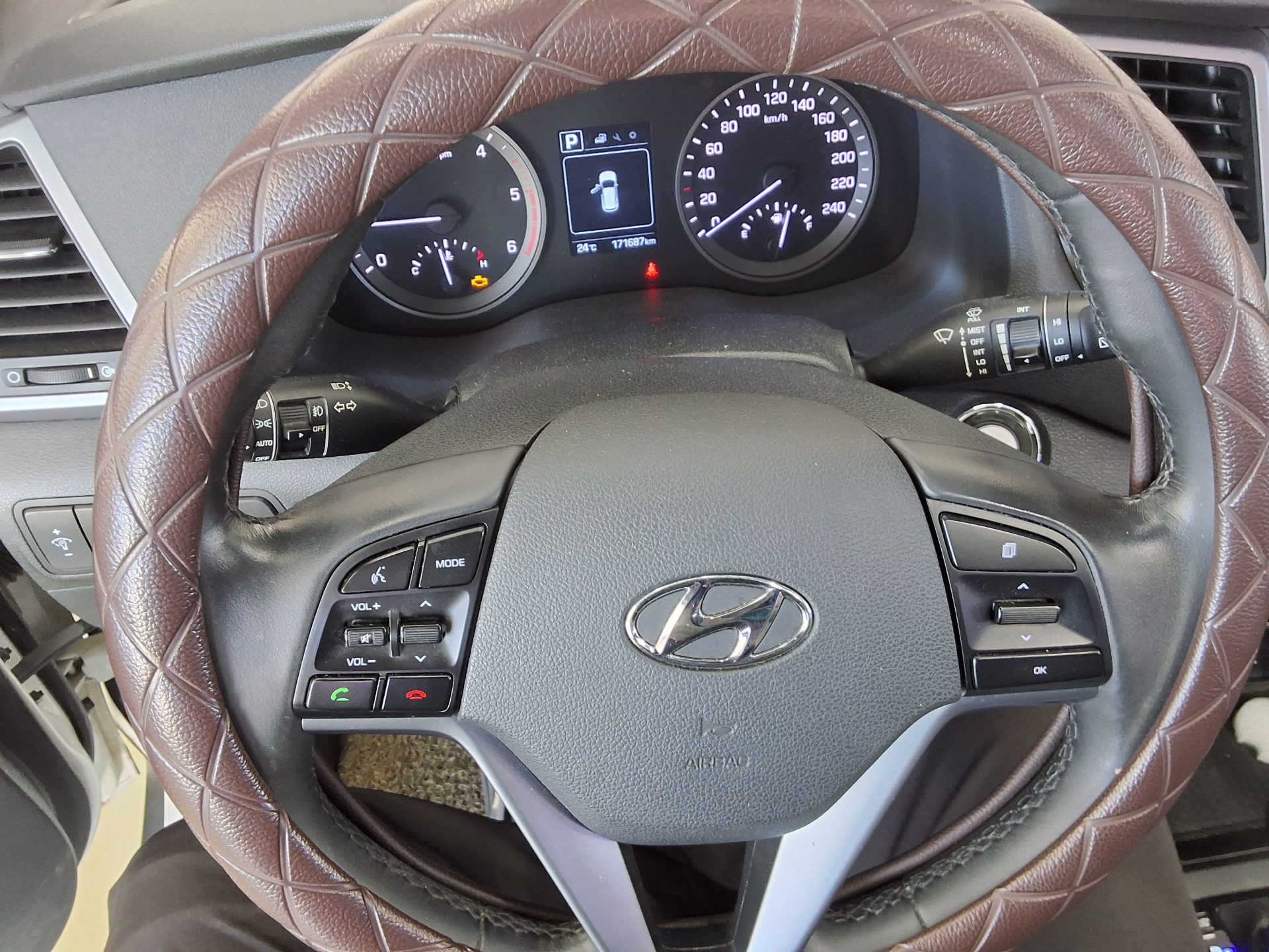 HYUNDAI ALL NEW TUCSON DIESEL 1.7 2WD MODERN 2016 - zdjęcie 17