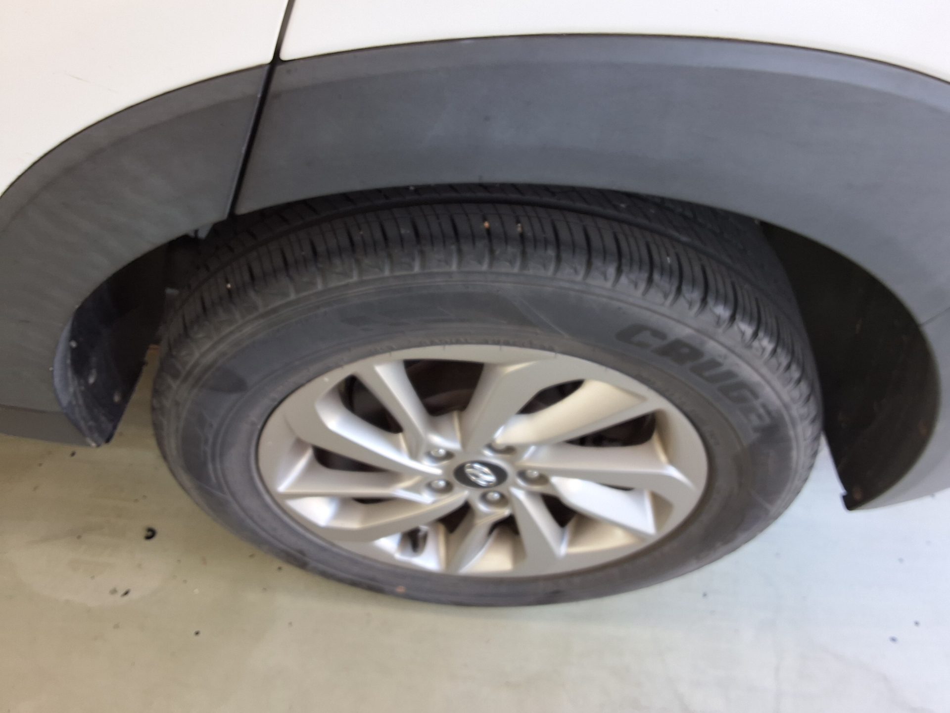 HYUNDAI ALL NEW TUCSON DIESEL 1.7 2WD MODERN 2016 - zdjęcie 23