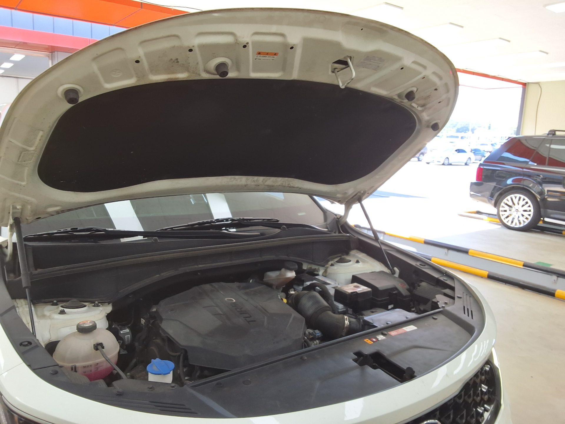 KIA NEW SORENTO (MQ4) 2.2 DIESEL 2WD TRENDY 2021 - zdjęcie 18
