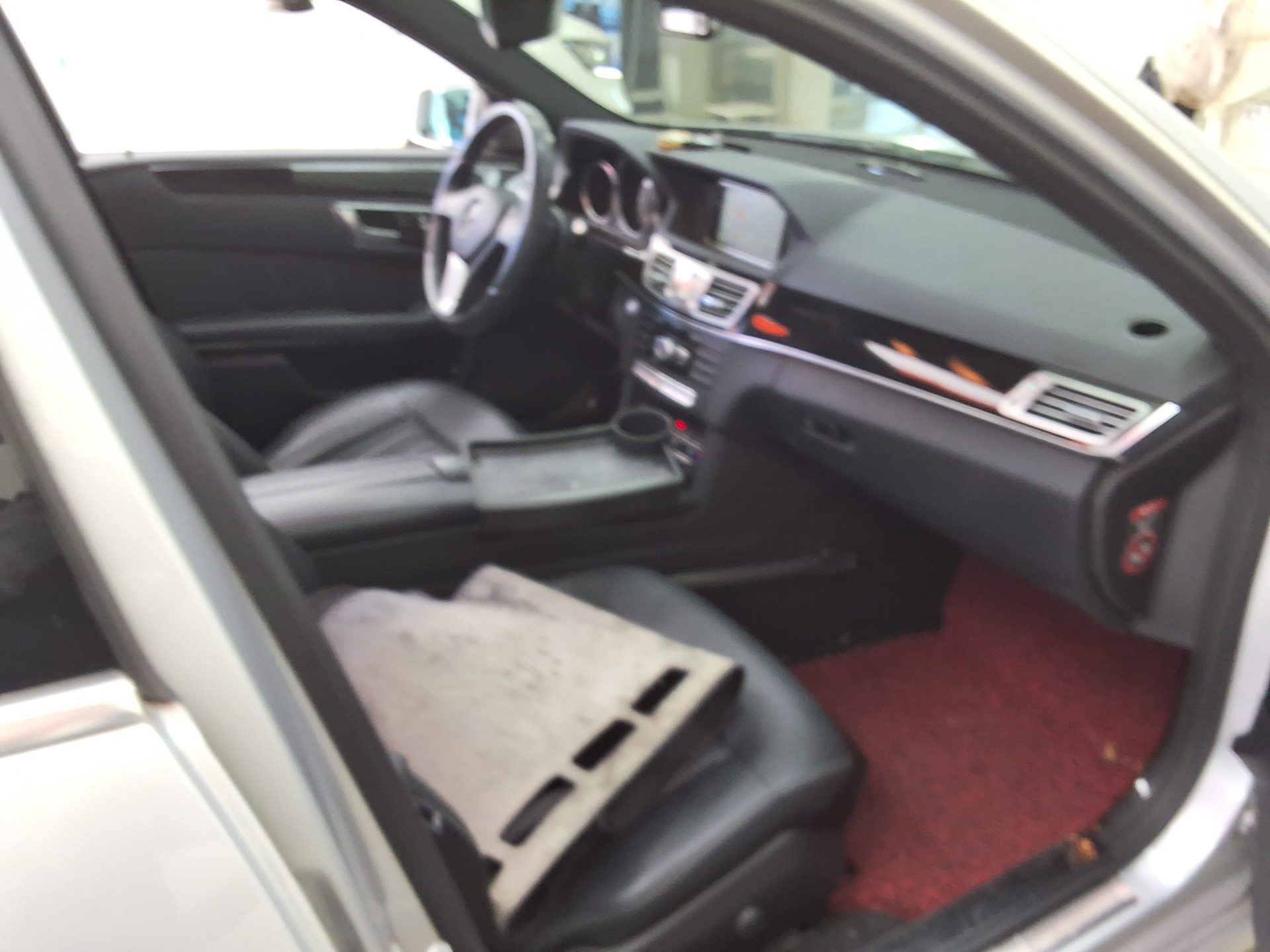 MERCEDES-BENZ E-CLASS (4TH GEN) E250 CDI 4MATIC 2014 - zdjęcie 15