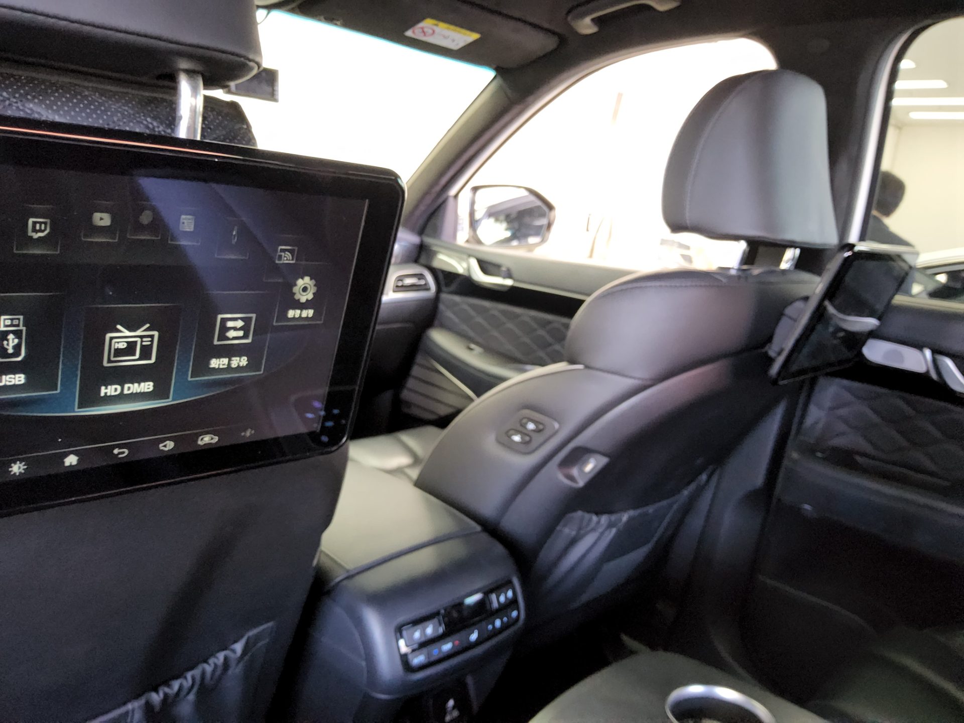 HYUNDAI PALISADE 3.8 GASOLINE AWD VIP 2022 - zdjęcie 18