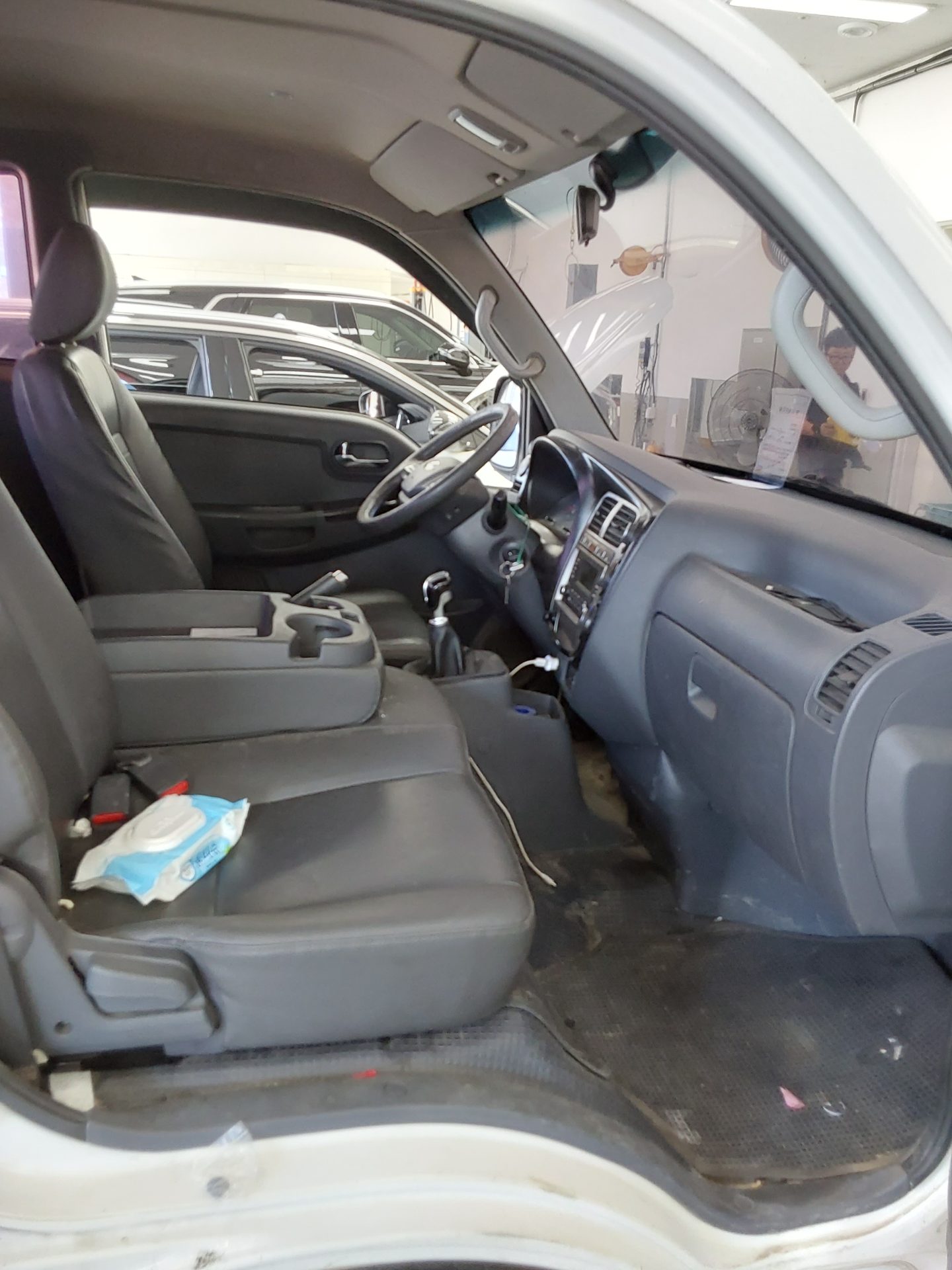 KIA BONGO III CARGO CRDi KING CAB EXTRA LONG WHEELBASE 2017 - zdjęcie 12