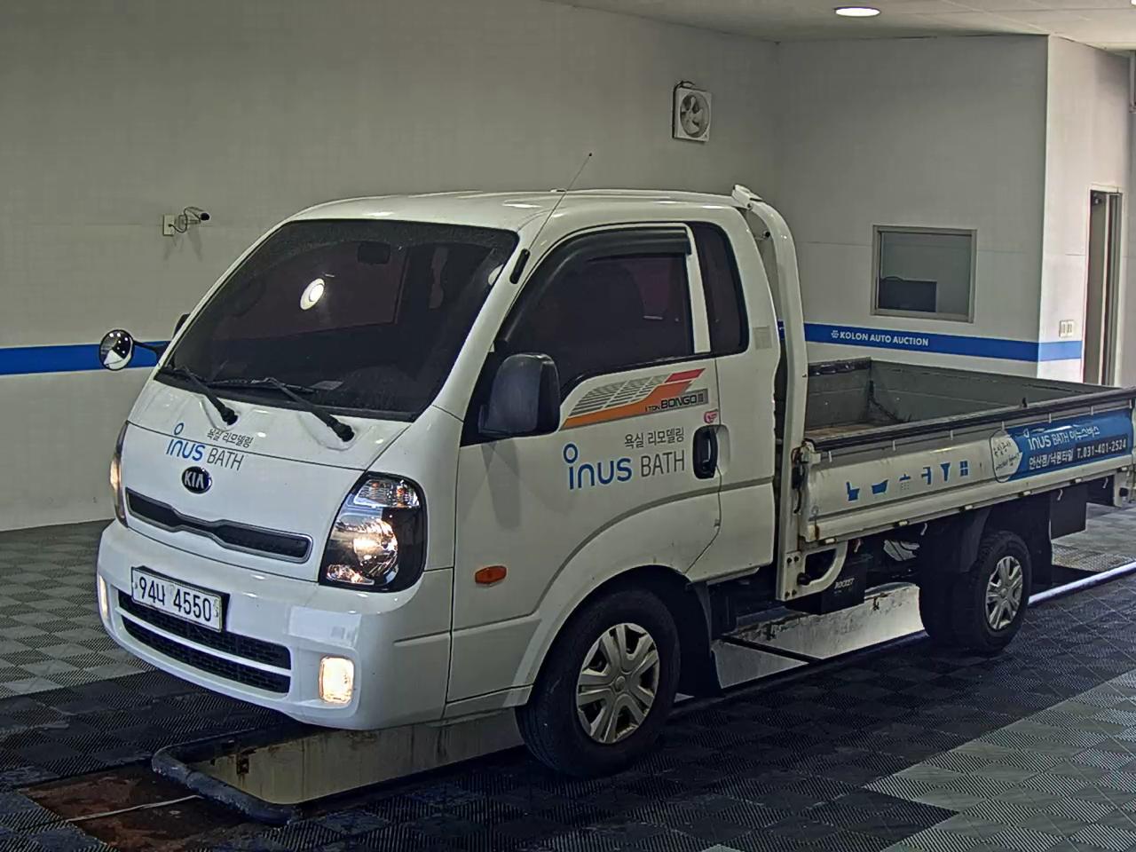 KIA BONGO III CARGO CRDi KING CAB EXTRA LONG WHEELBASE 2017 - zdjęcie 2