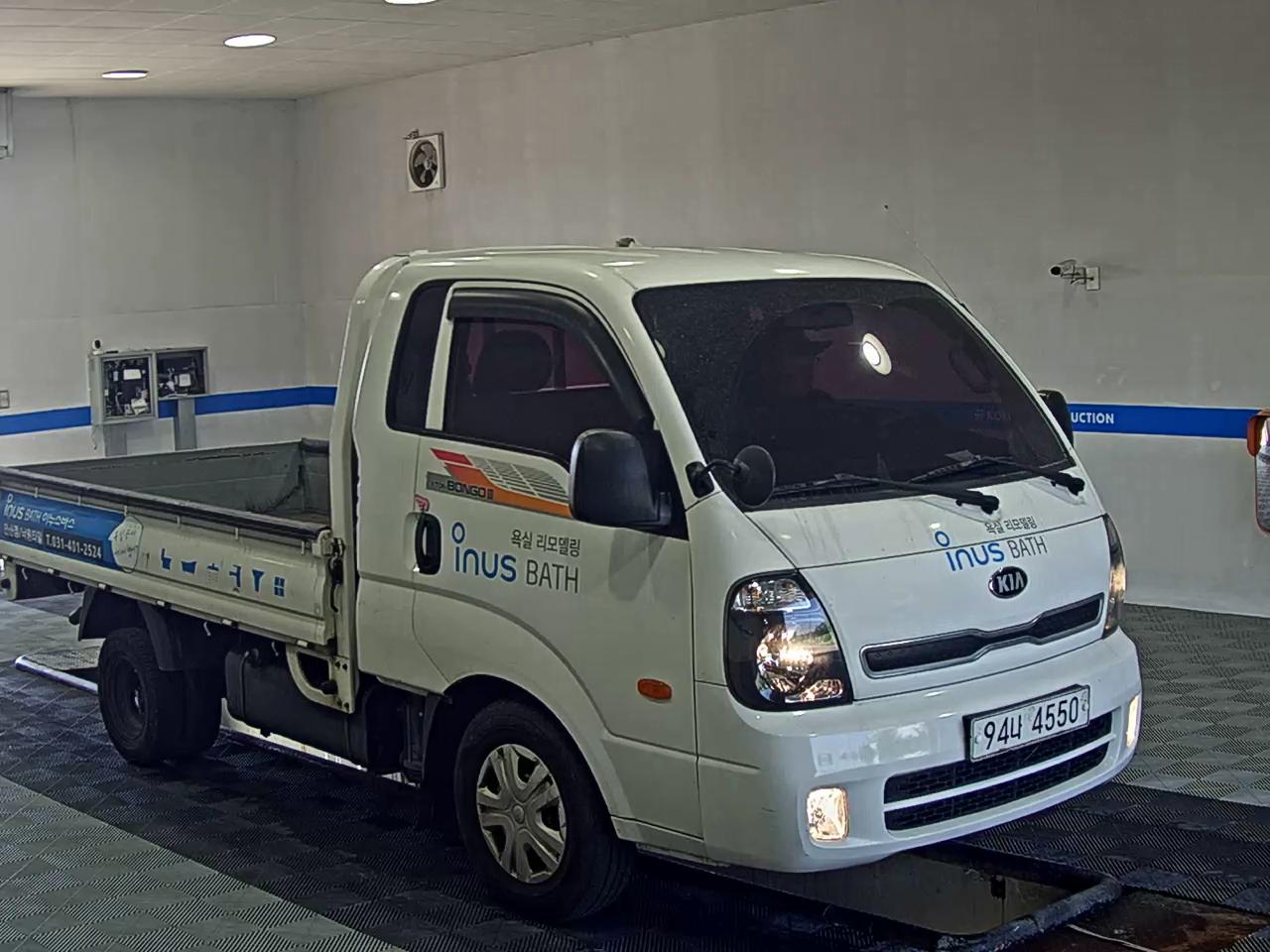 KIA BONGO III CARGO CRDi KING CAB EXTRA LONG WHEELBASE 2017 - zdjęcie 3