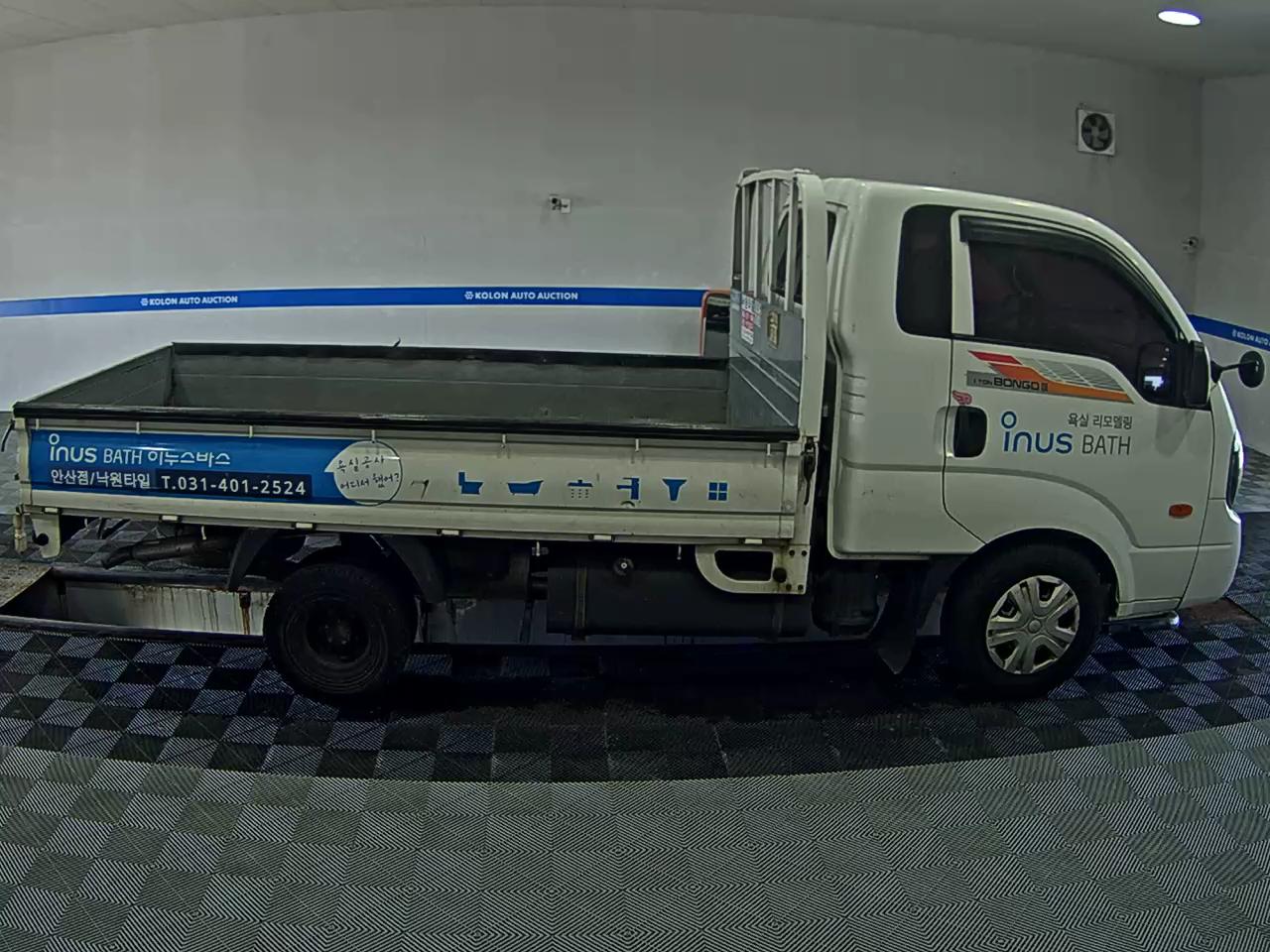 KIA BONGO III CARGO CRDi KING CAB EXTRA LONG WHEELBASE 2017 - zdjęcie 4