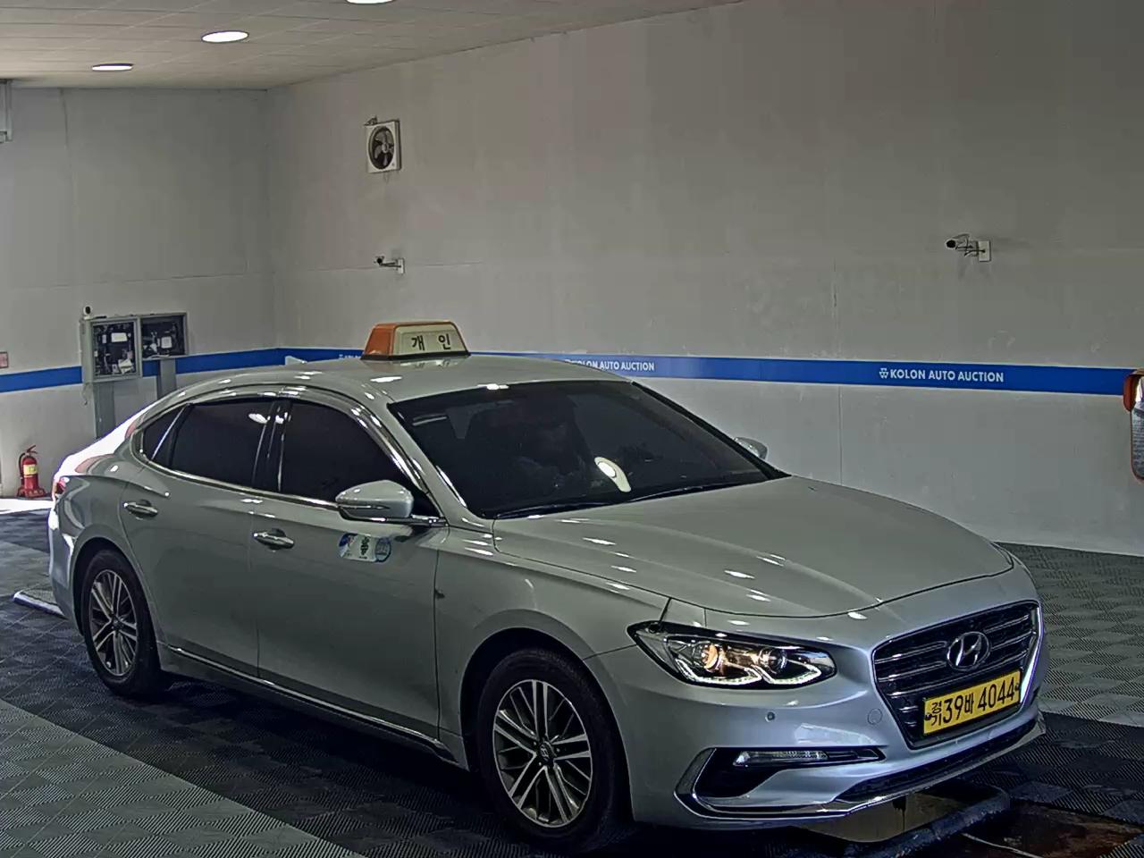 HYUNDAI GRANDEUR IG 3.0 LPi TAXI DELUXE TYPE 2019 - zdjęcie 3