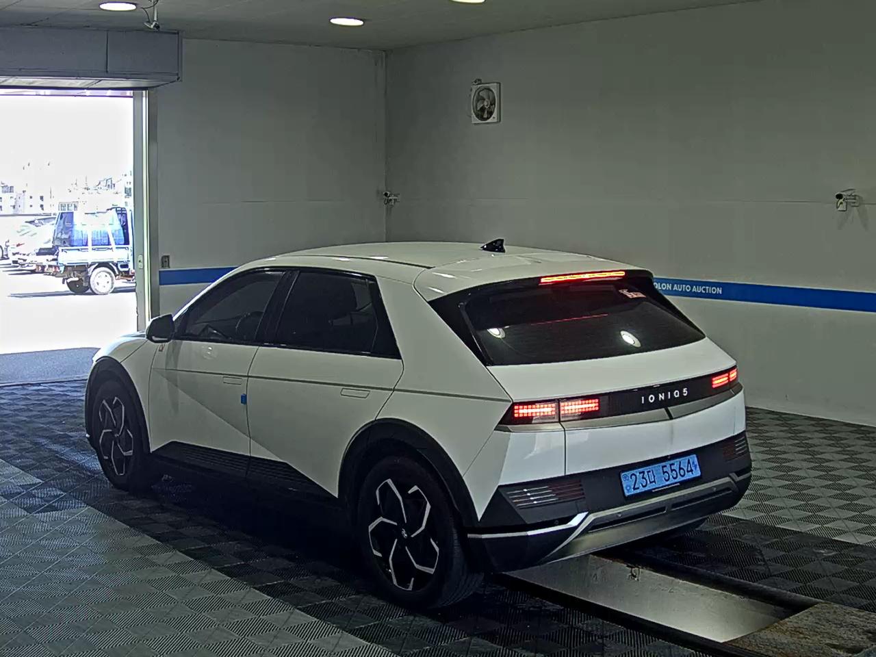 HYUNDAI IONIQ 5 EV 2WD LONG RANGE EXCLUSIVE 2022 - zdjęcie 6