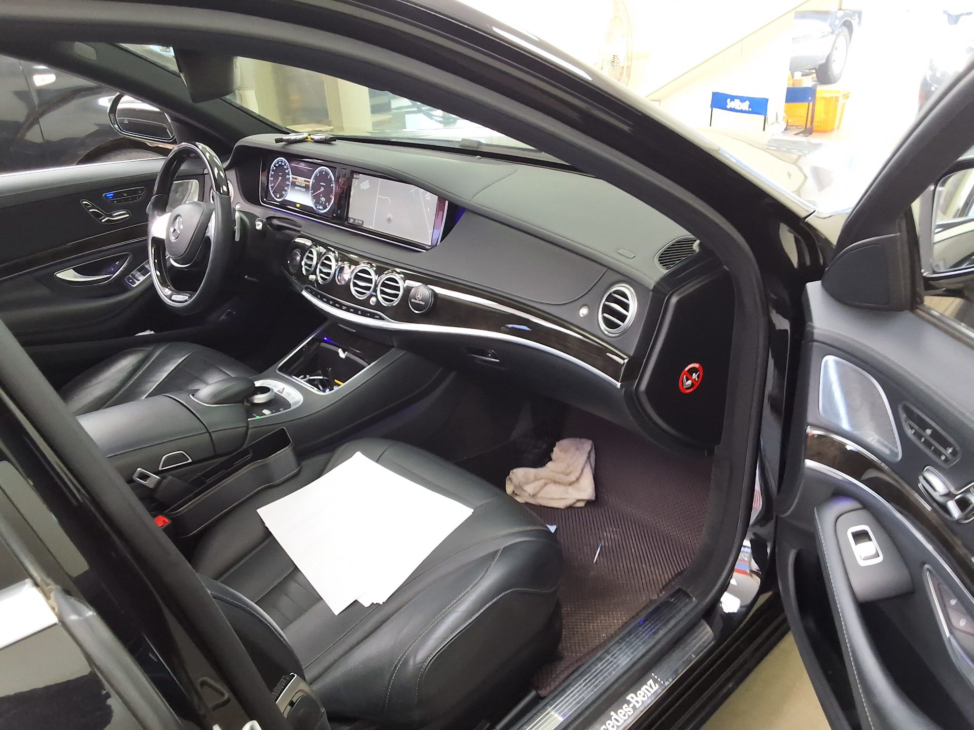 MERCEDES-BENZ S-CLASS (6TH GEN) S500L 2014 - zdjęcie 15