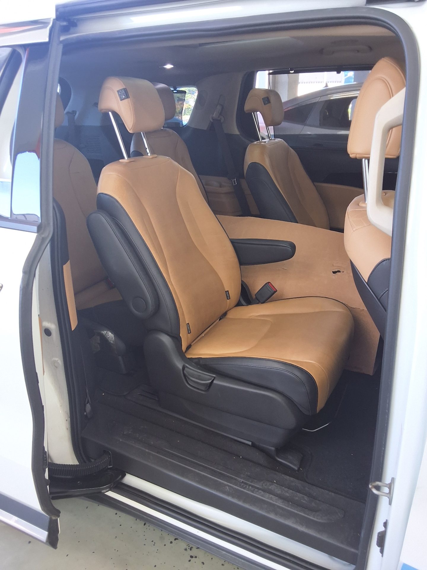 KIA NEW CARNIVAL (KA4) 9-SEATER DIESEL NOBLESSE 2023 - zdjęcie 14