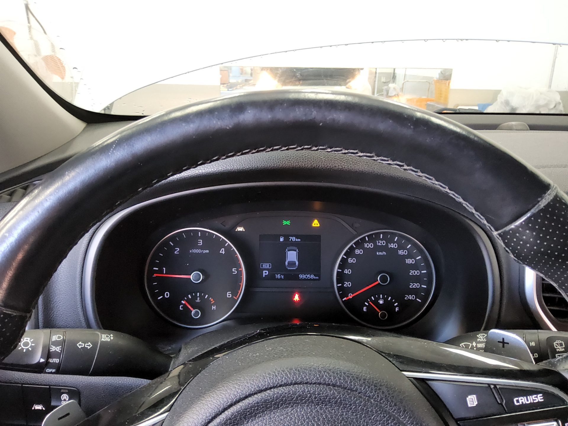KIA SPORTAGE THE BOLD R2.0 DIESEL 2WD PRESTIGE 2019 - zdjęcie 9