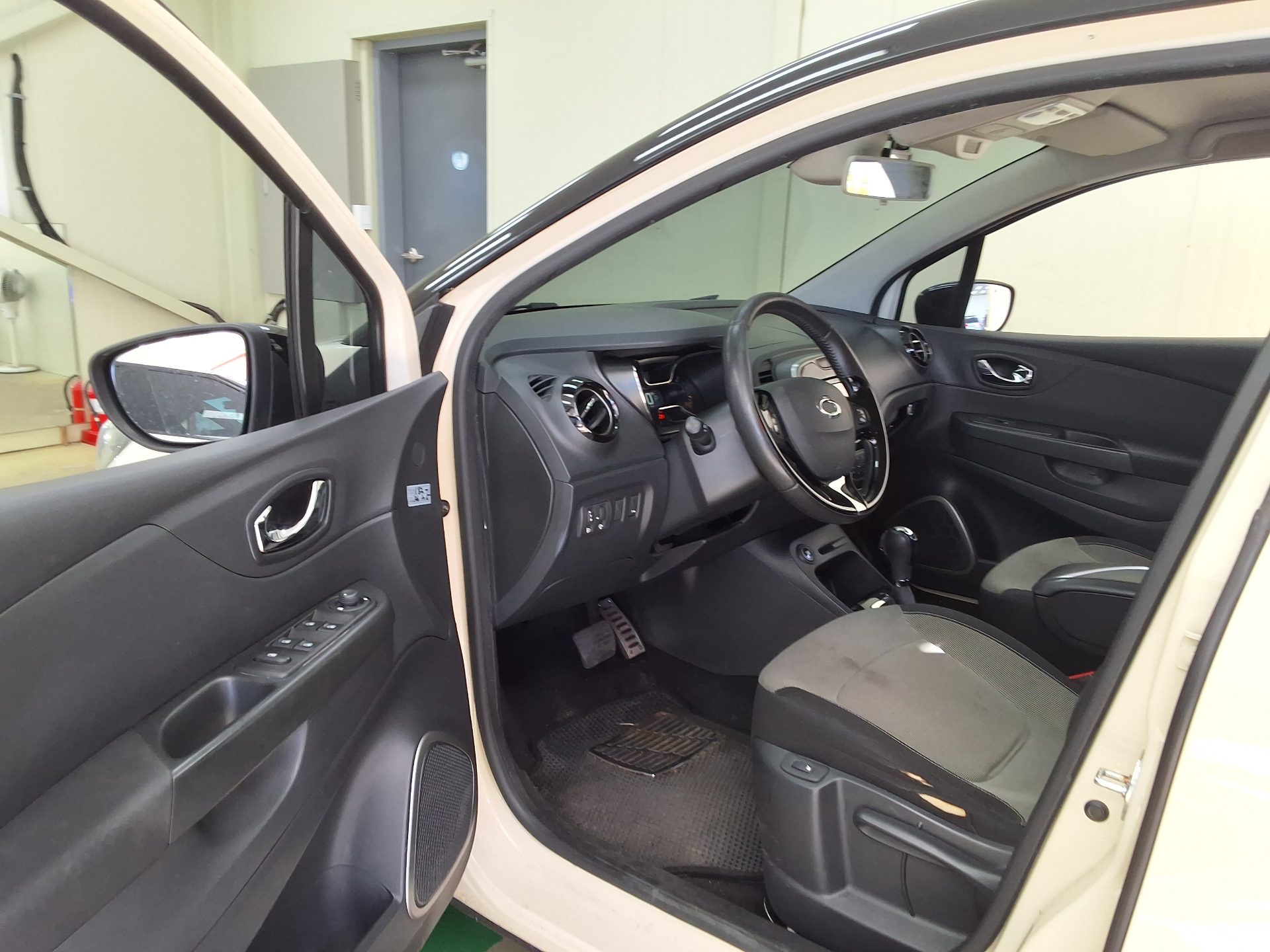 RENAULT (SAMSUNG) QM3 LE 2015 - zdjęcie 11