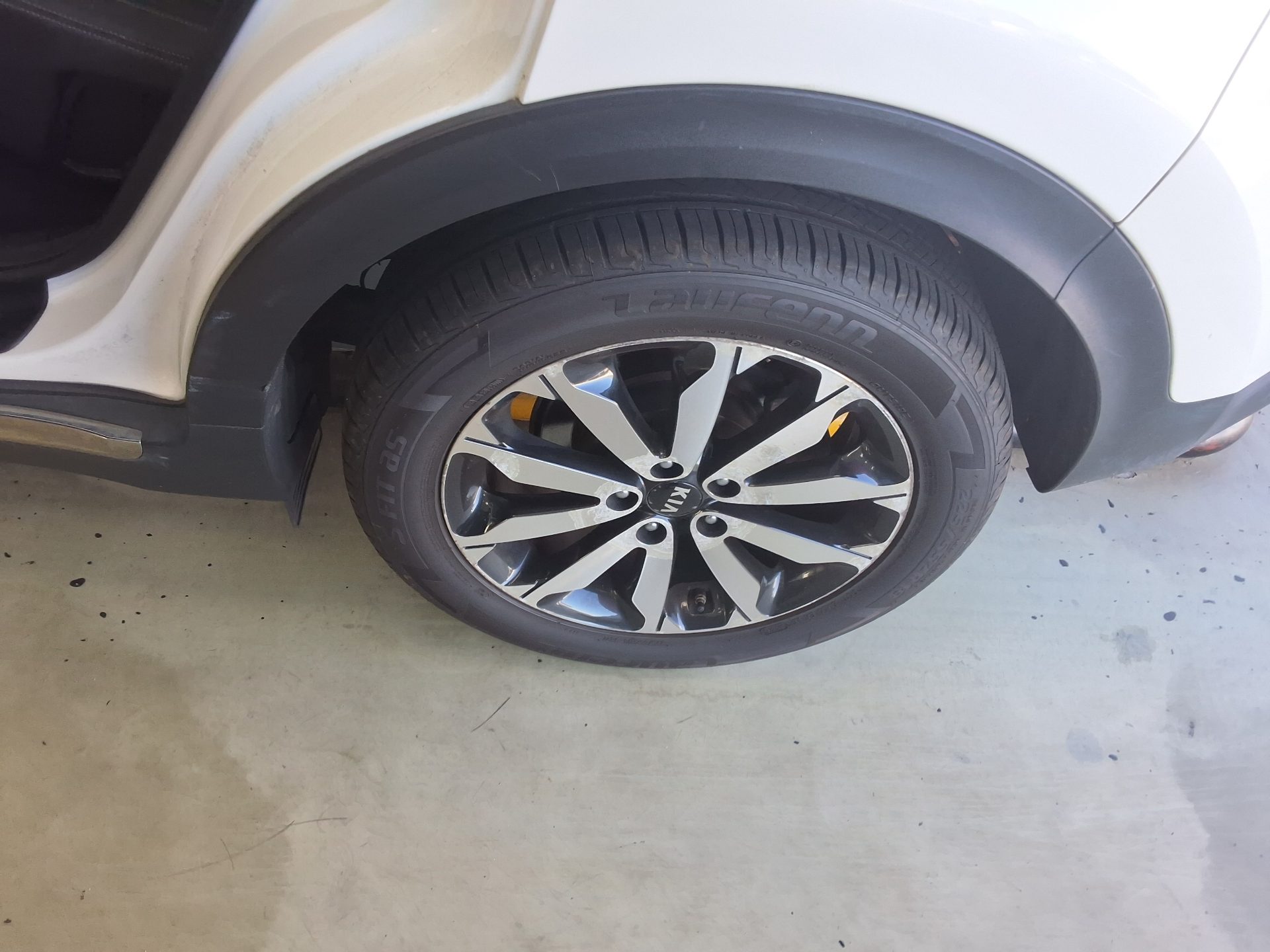 KIA NEW SPORTAGE 1.7 2WD NOBLESSE 2018 - zdjęcie 23