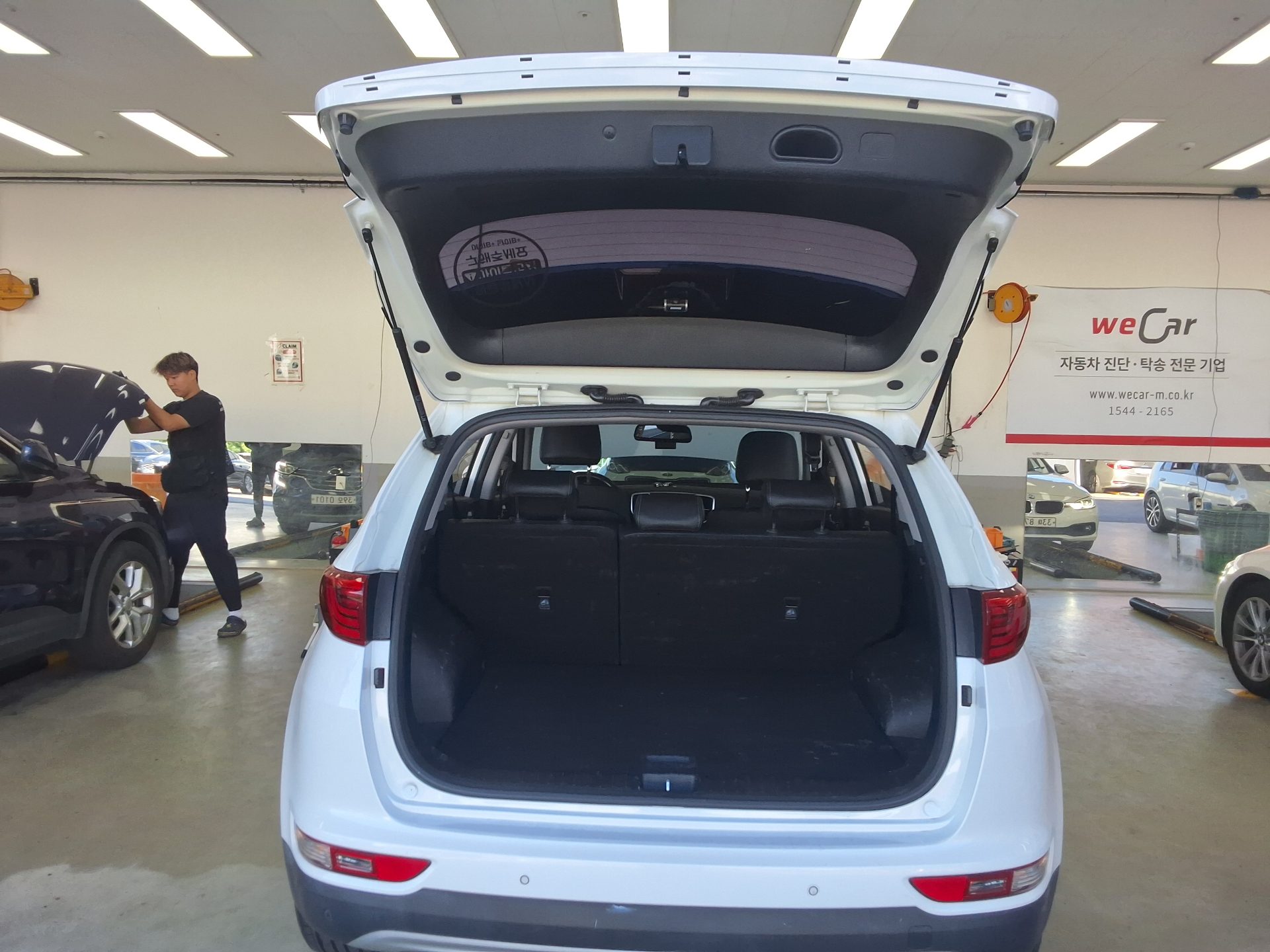 KIA NEW SPORTAGE 1.7 2WD NOBLESSE 2018 - zdjęcie 16