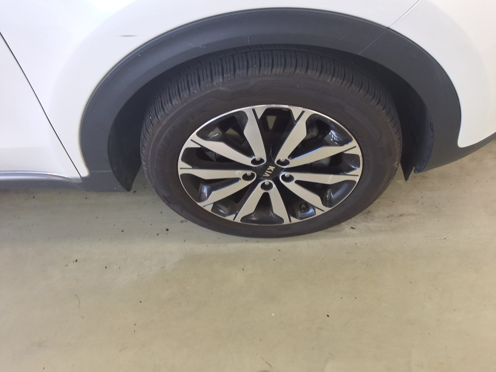 KIA NEW SPORTAGE 1.7 2WD NOBLESSE 2018 - zdjęcie 24