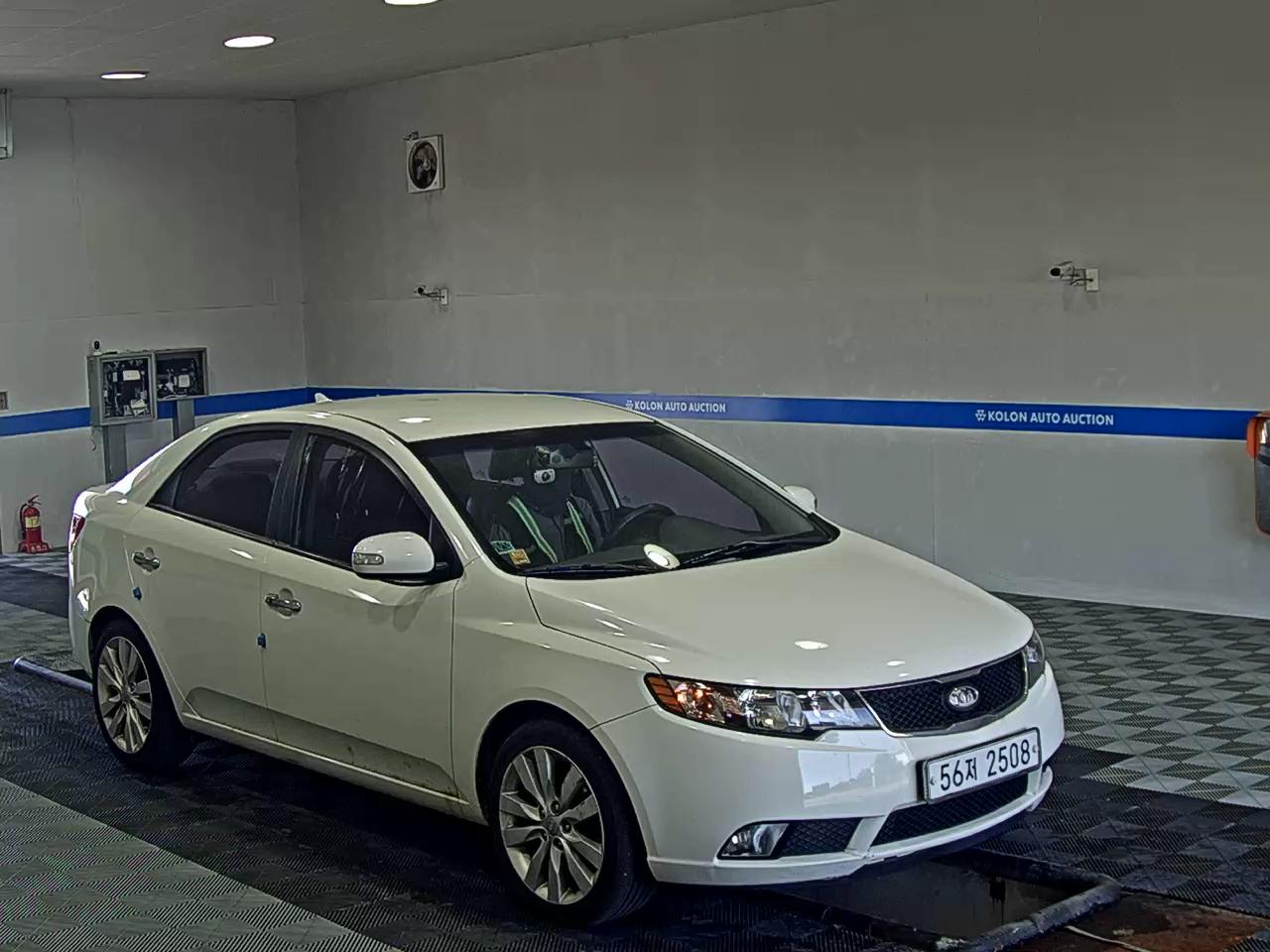 KIA FORTE 1.6 CVVT PREMIUM Si BLACK 2010 - zdjęcie 3