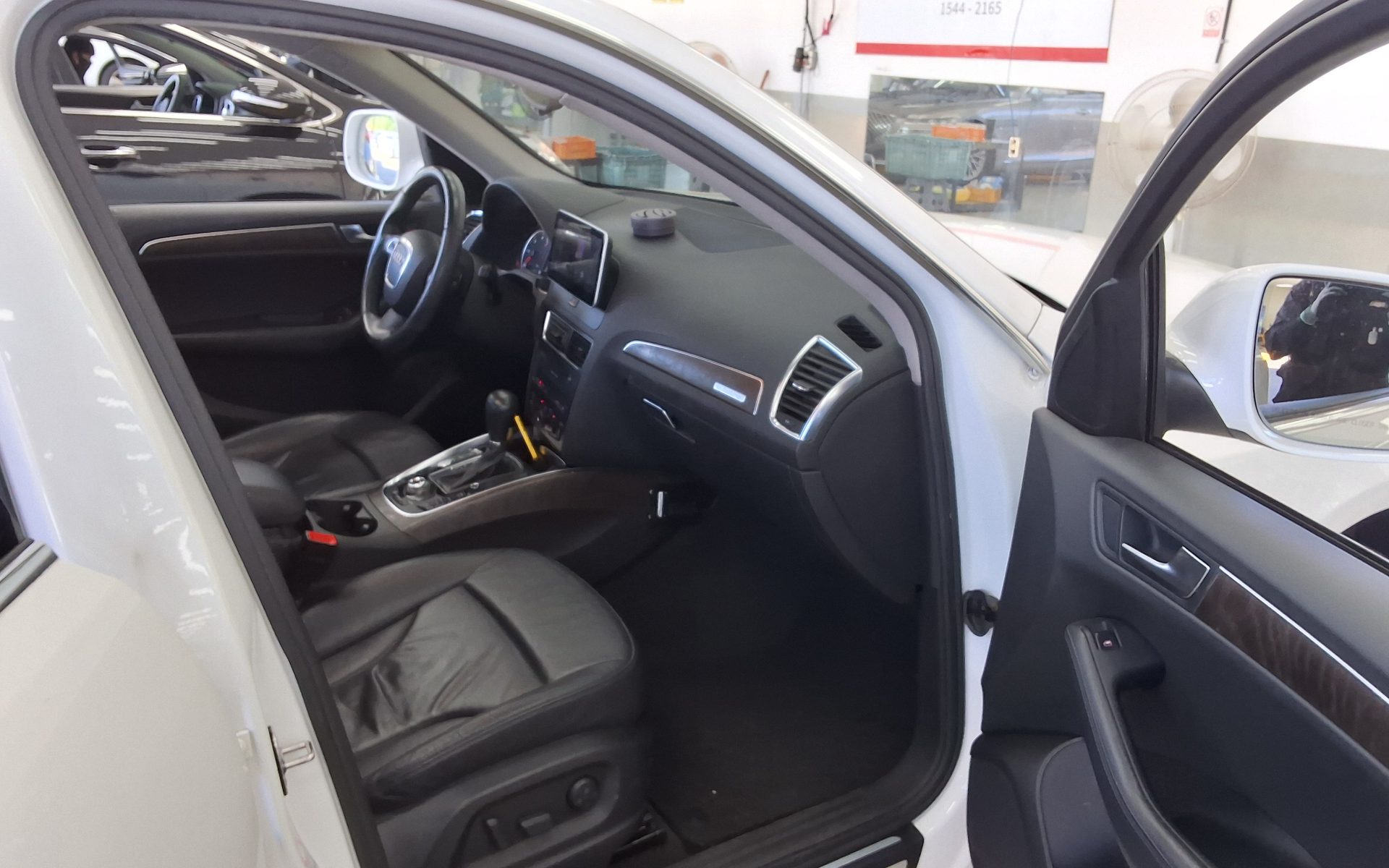 AUDI Q5 2.0 TDI QUATTRO DYNAMIC 2009 - zdjęcie 14