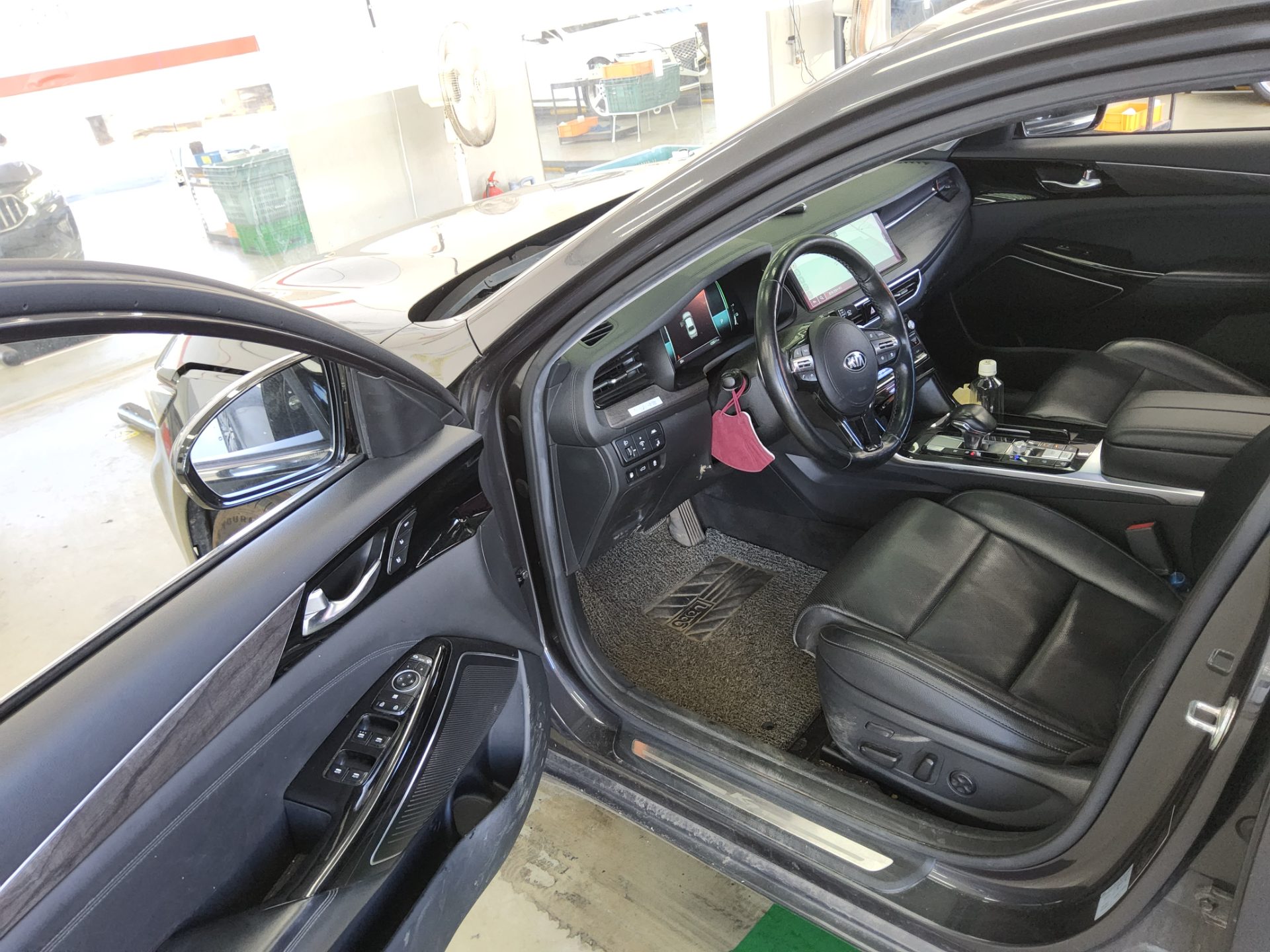 KIA K7 PREMIER HYBRID SIGNATURE 2020 - zdjęcie 10