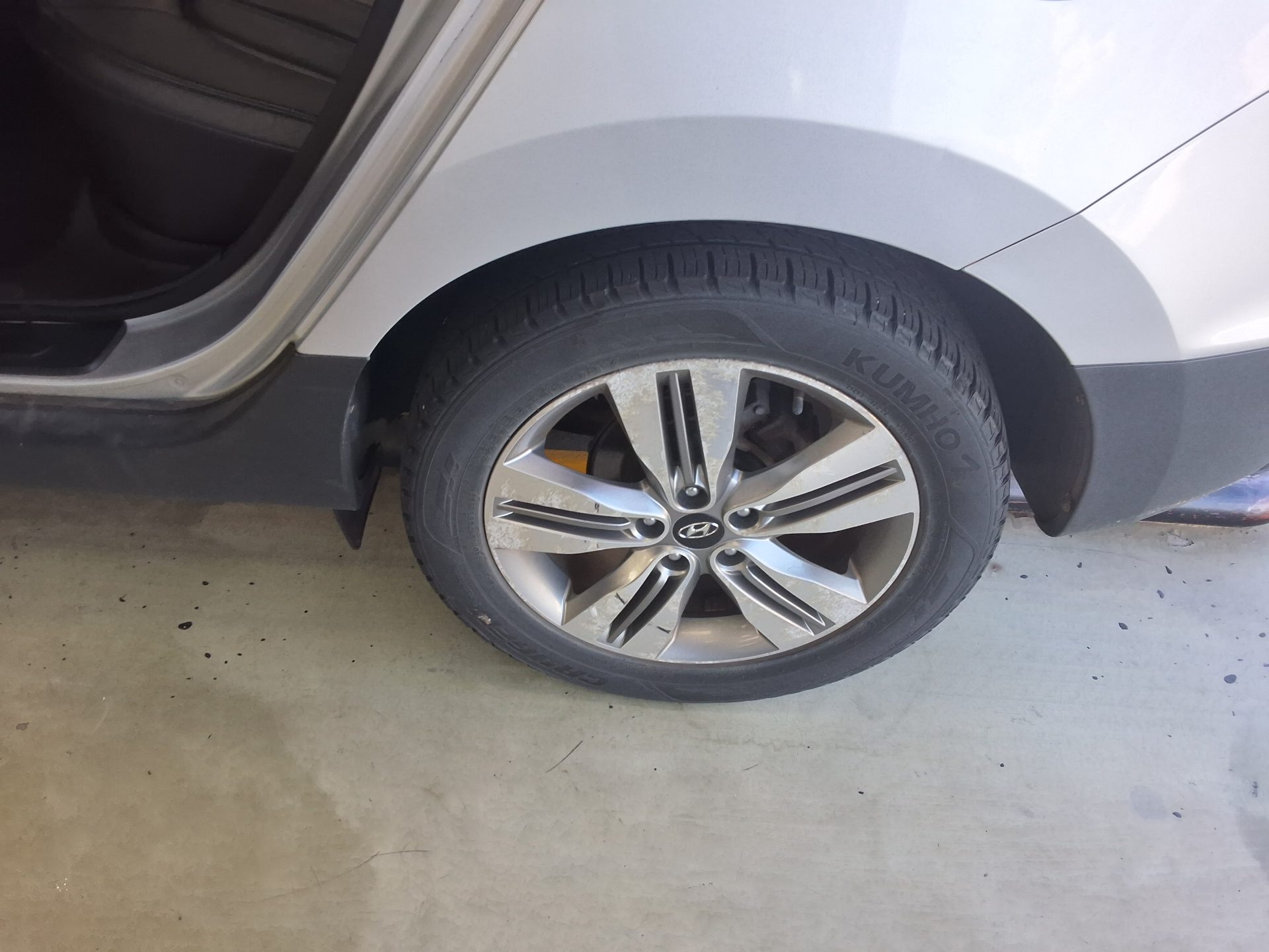 HYUNDAI NEW TUCSON ix DIESEL R2.0 2WD MODERN 2015 - zdjęcie 23