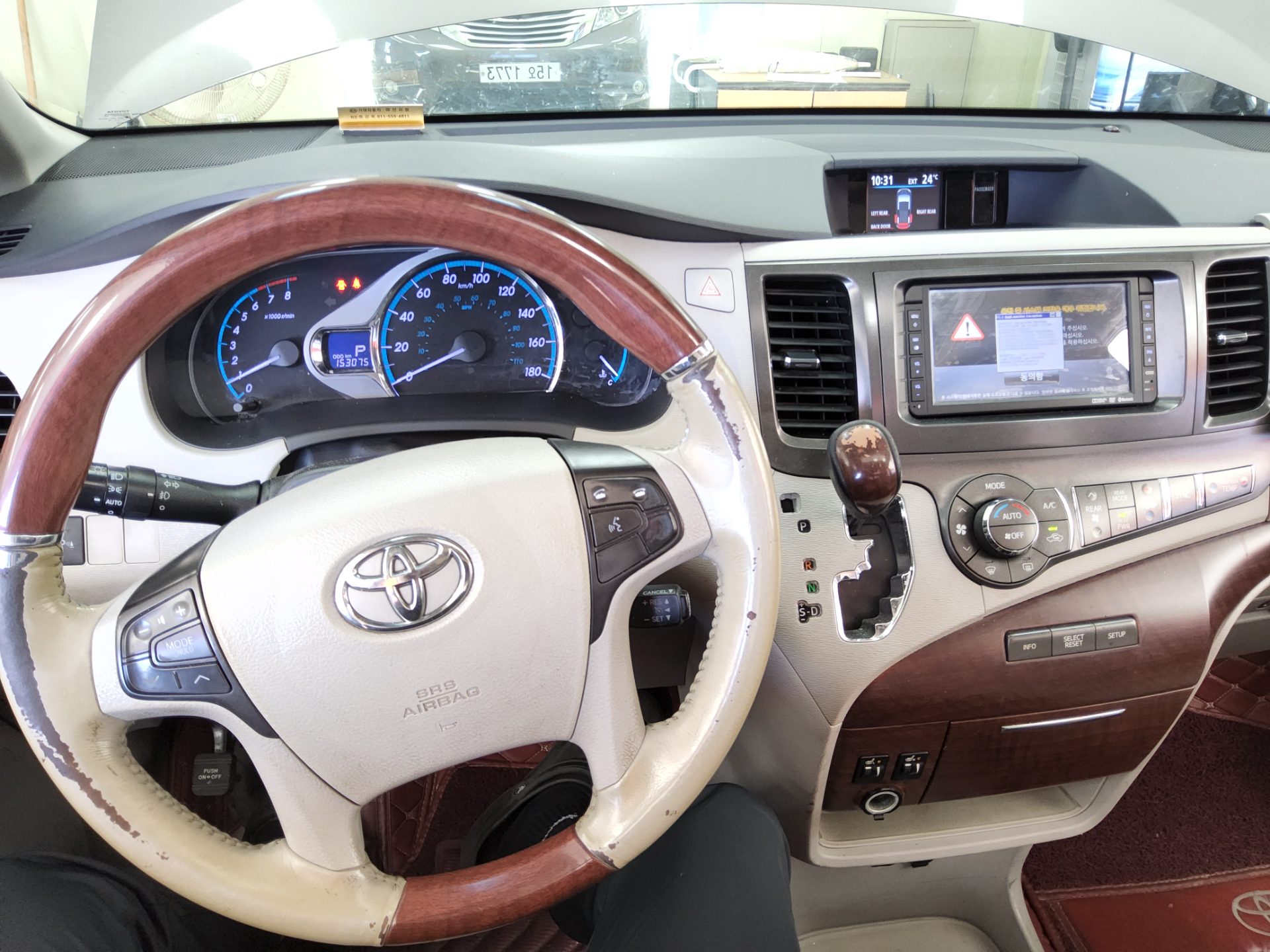 TOYOTA SIENNA (3RD GEN) 3.5 AWD 2014 - zdjęcie 17