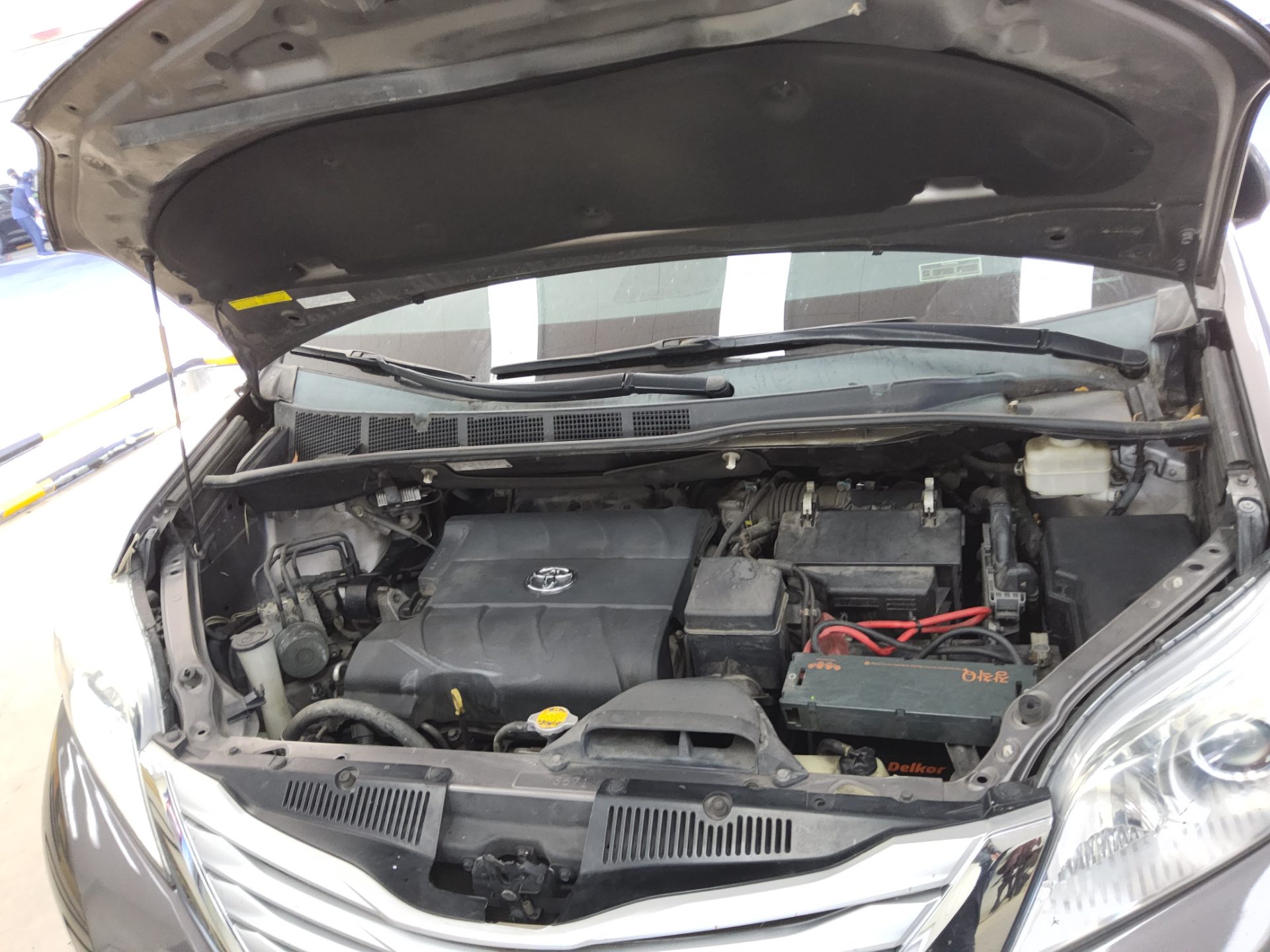 TOYOTA SIENNA (3RD GEN) 3.5 AWD 2014 - zdjęcie 21
