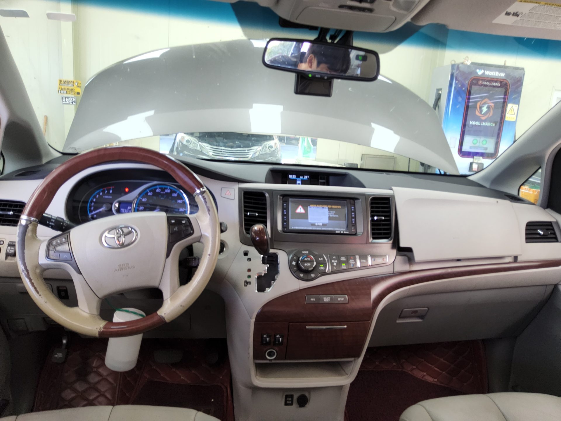 TOYOTA SIENNA (3RD GEN) 3.5 AWD 2014 - zdjęcie 11