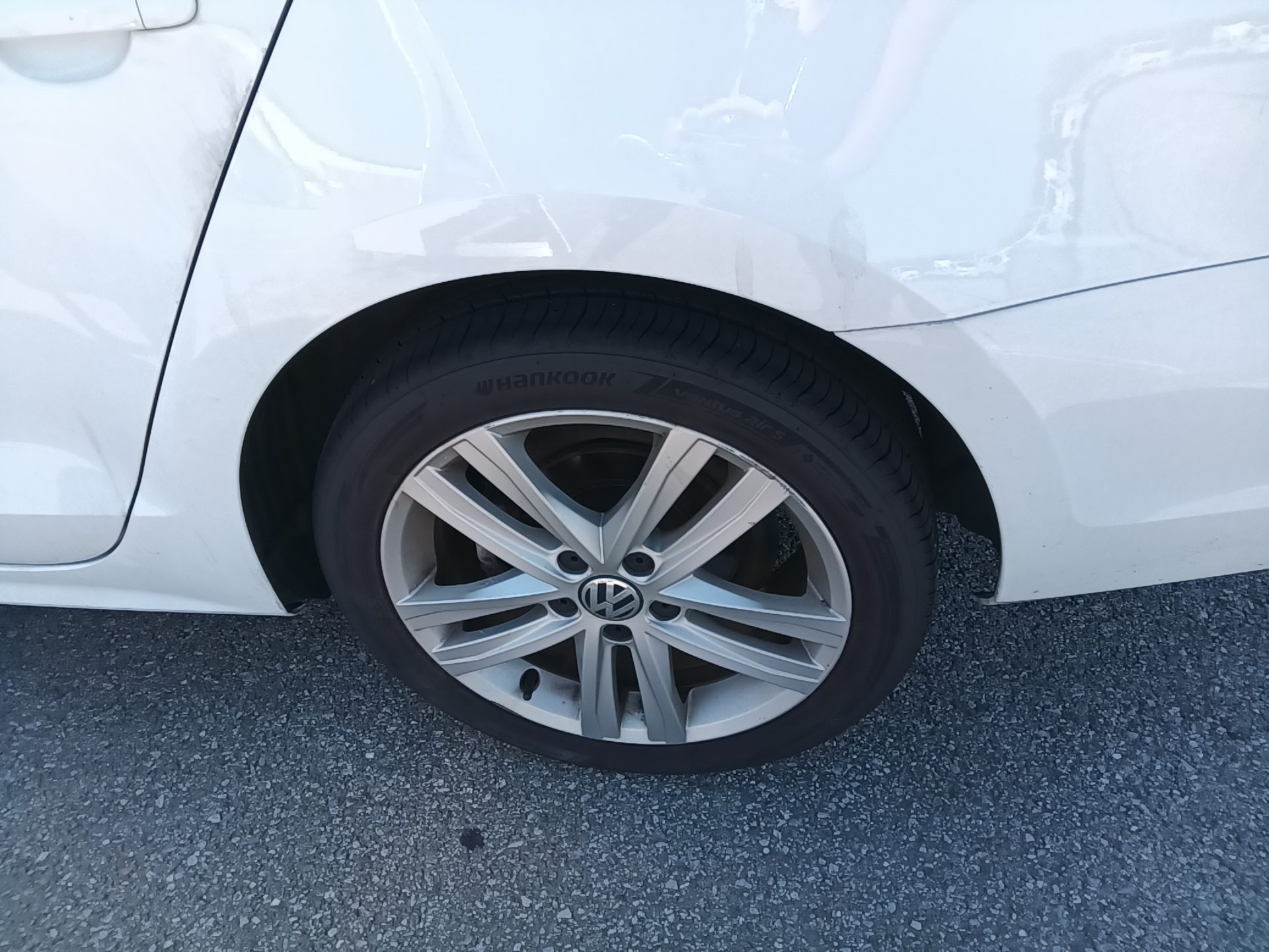 VOLKSWAGEN JETTA (6TH GEN) 2.0 TDI BLUEMOTION PREMIUM 2015 - zdjęcie 24