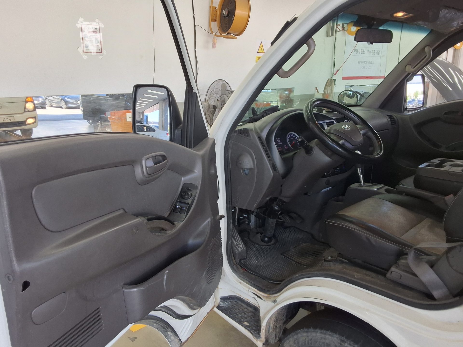 HYUNDAI PORTER II CRDi SUPER CAB EXTRA LONG WHEELBASE SMART 2019 - zdjęcie 10