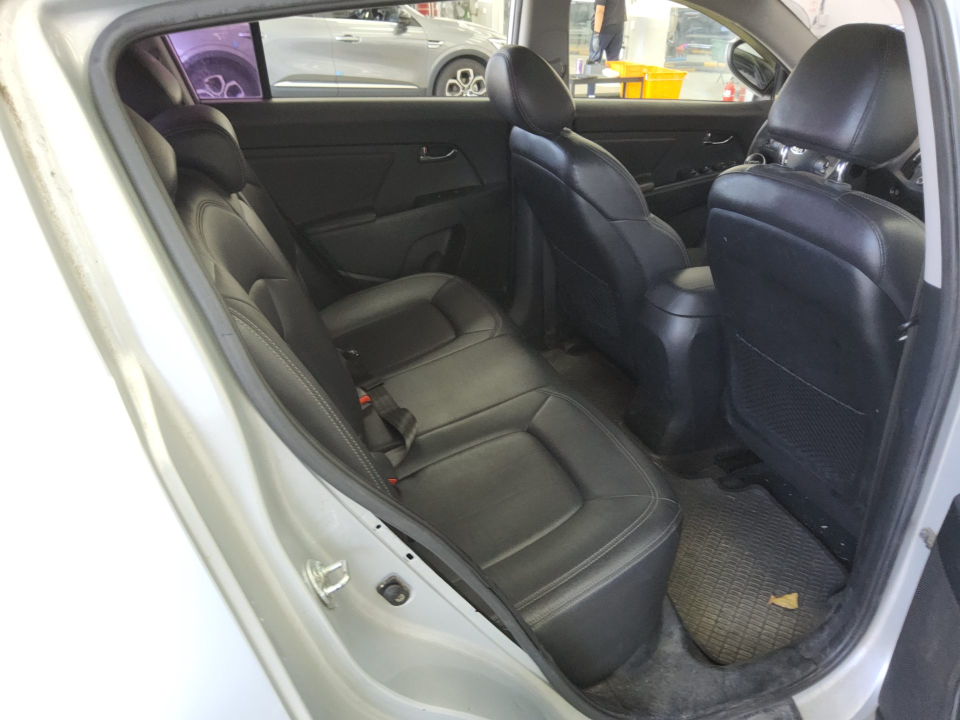 KIA SPORTAGE R DIESEL R2.0 4WD TLX LUXURY MODEL 2011 - zdjęcie 13