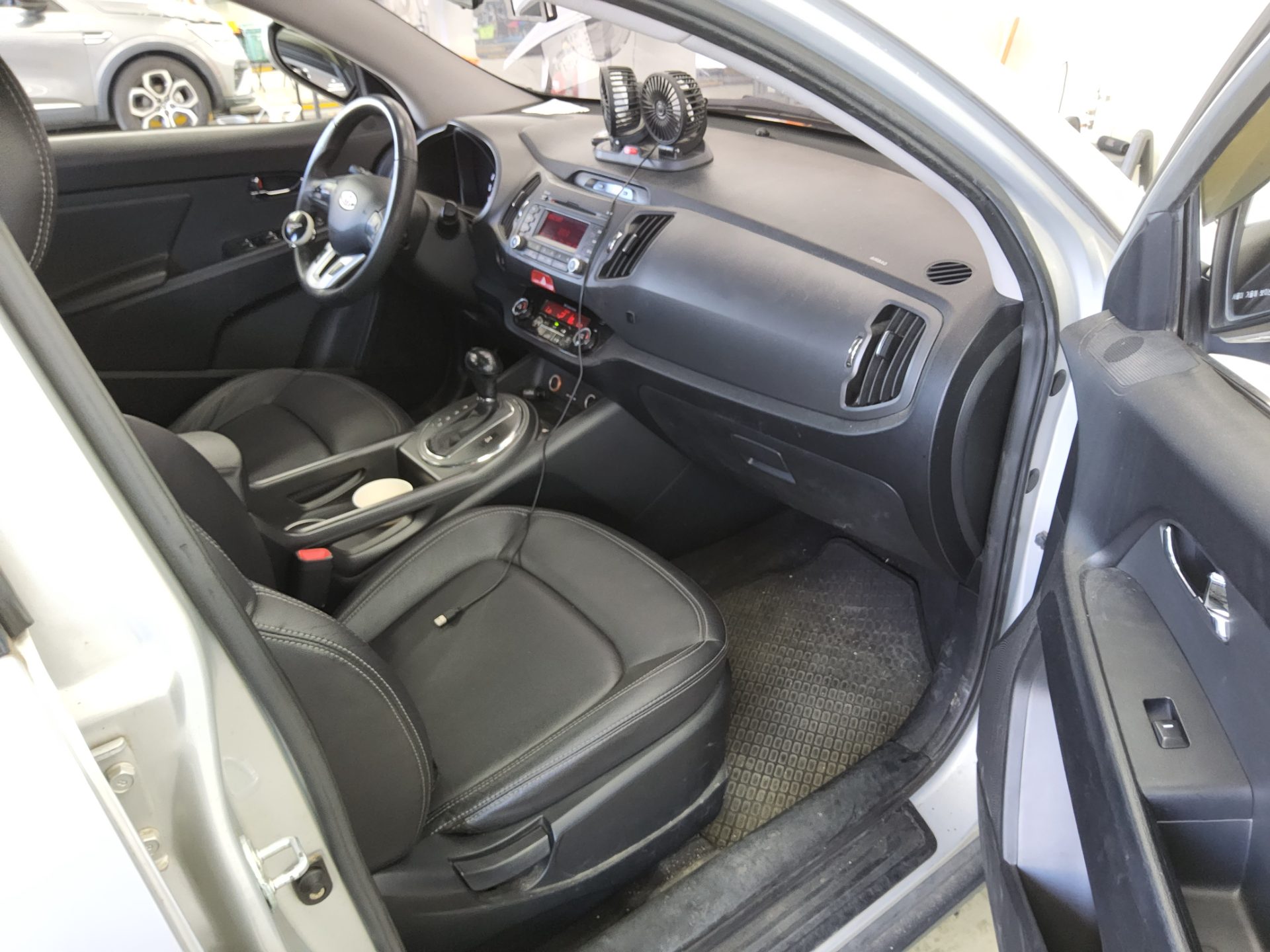 KIA SPORTAGE R DIESEL R2.0 4WD TLX LUXURY MODEL 2011 - zdjęcie 14