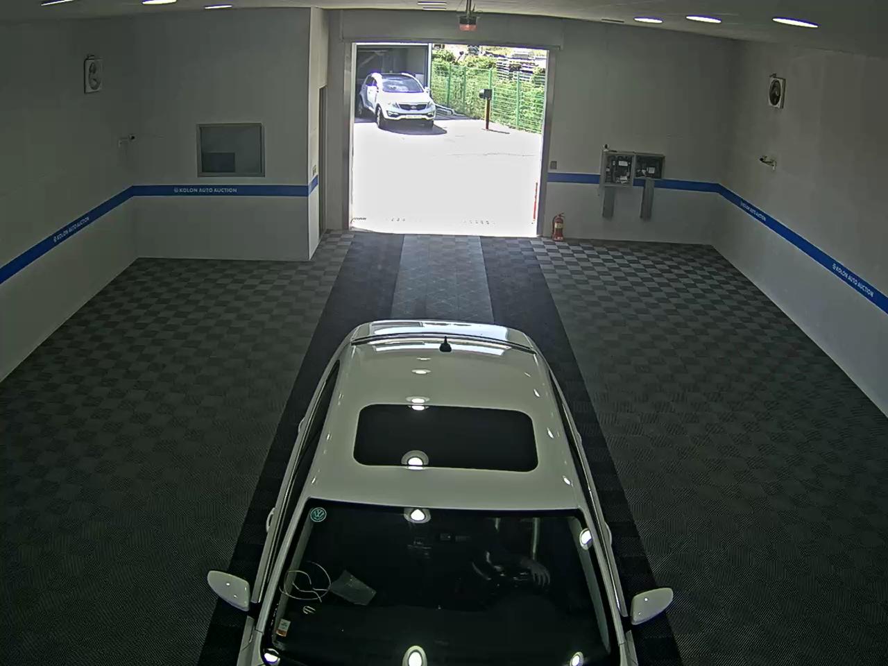 VOLKSWAGEN JETTA (6TH GEN) 2.0 TDI BLUEMOTION PREMIUM 2015 - zdjęcie 7