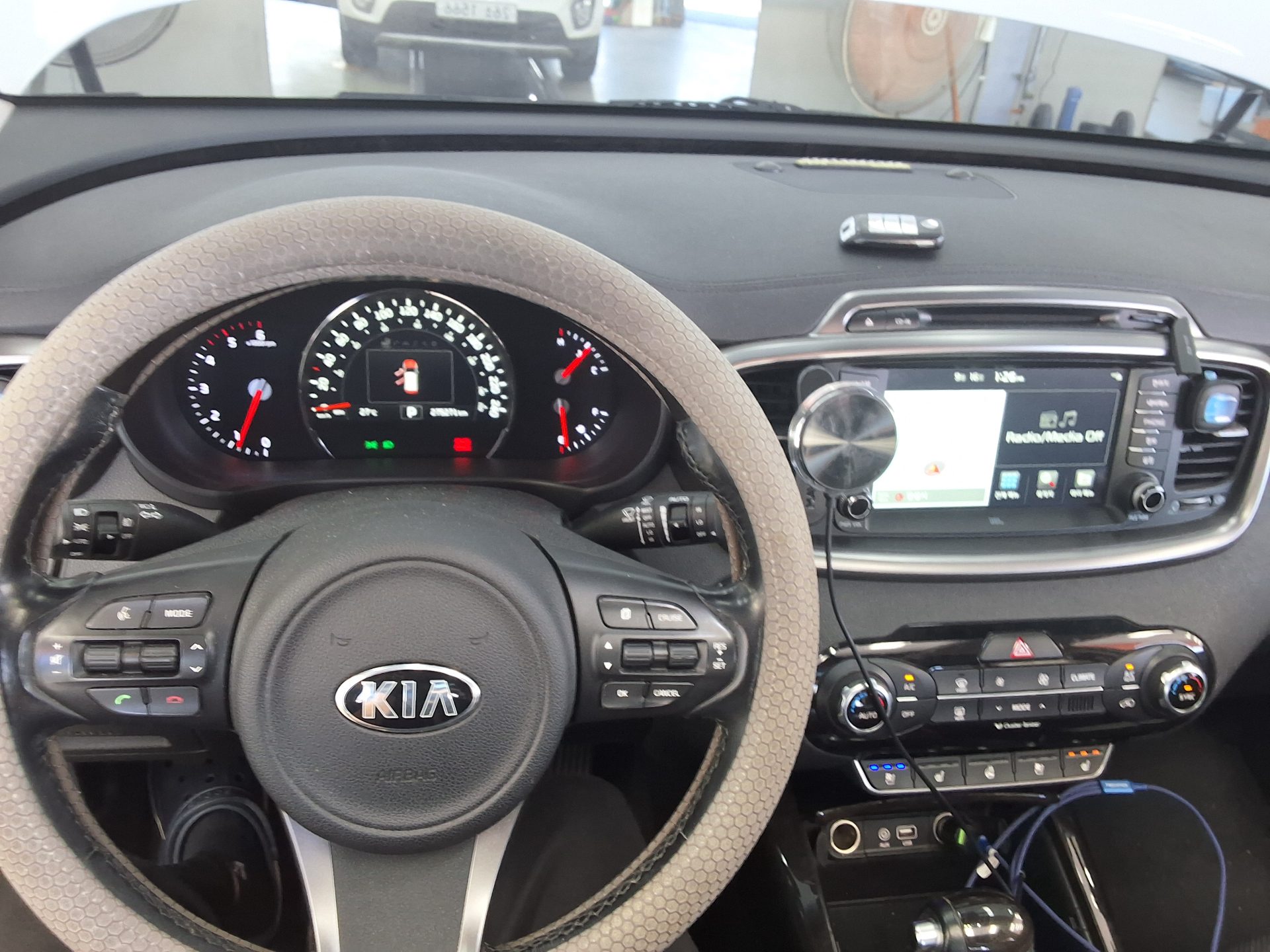 KIA ALL NEW SORENTO R2.2 2WD NOBLESSE SPECIAL 2015 - zdjęcie 18