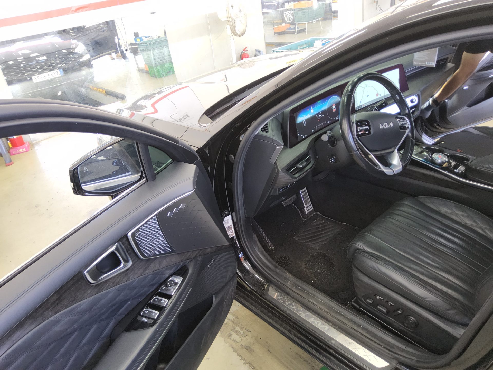 KIA K8 3.5 GDI 4WD PLATINUM 2022 - zdjęcie 10