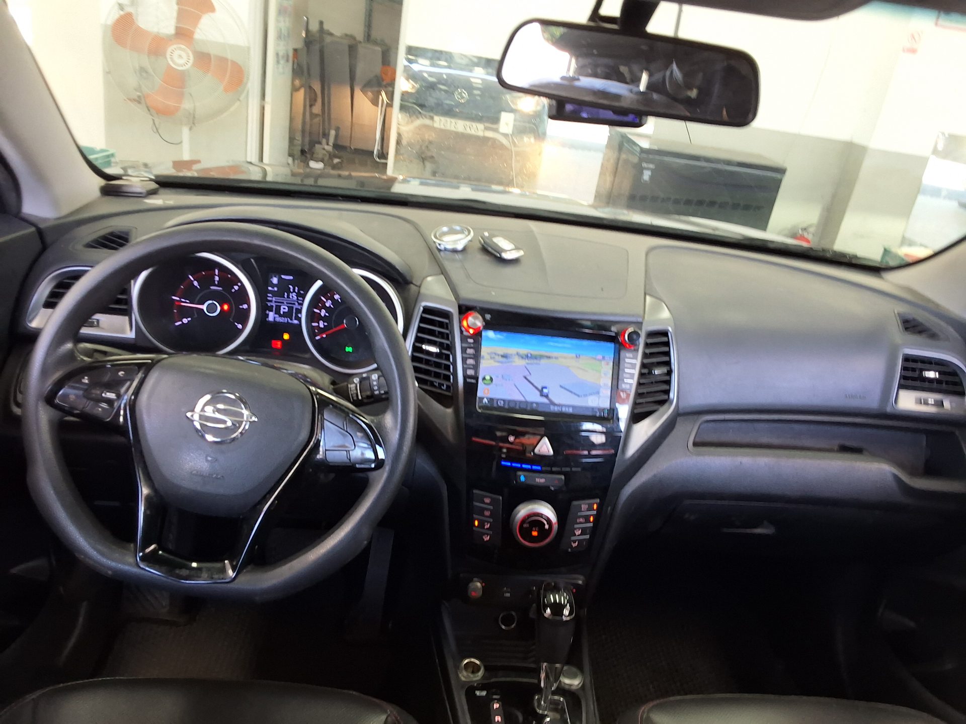KG MOBILITY (SSANGYONG) TIVOLI AIR DIESEL 2WD AX 2018 - zdjęcie 11
