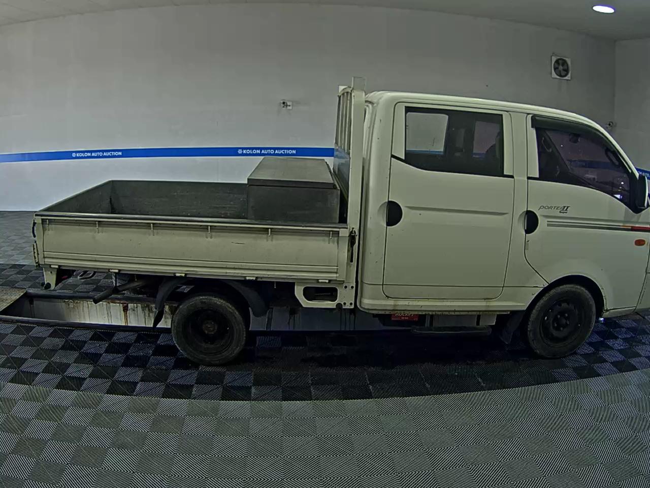 HYUNDAI PORTER II CRDi DOUBLE CAB EXTRA LONG WHEELBASE SUPER 2017 - zdjęcie 4