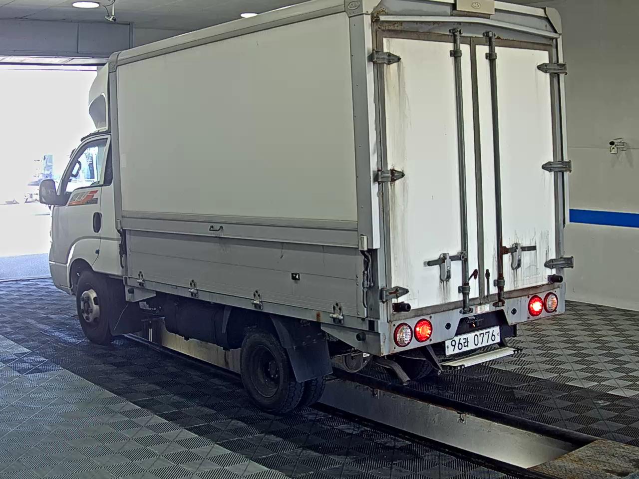 KIA BONGO III CARGO WING BODY 1.2 TON 2018 - zdjęcie 6