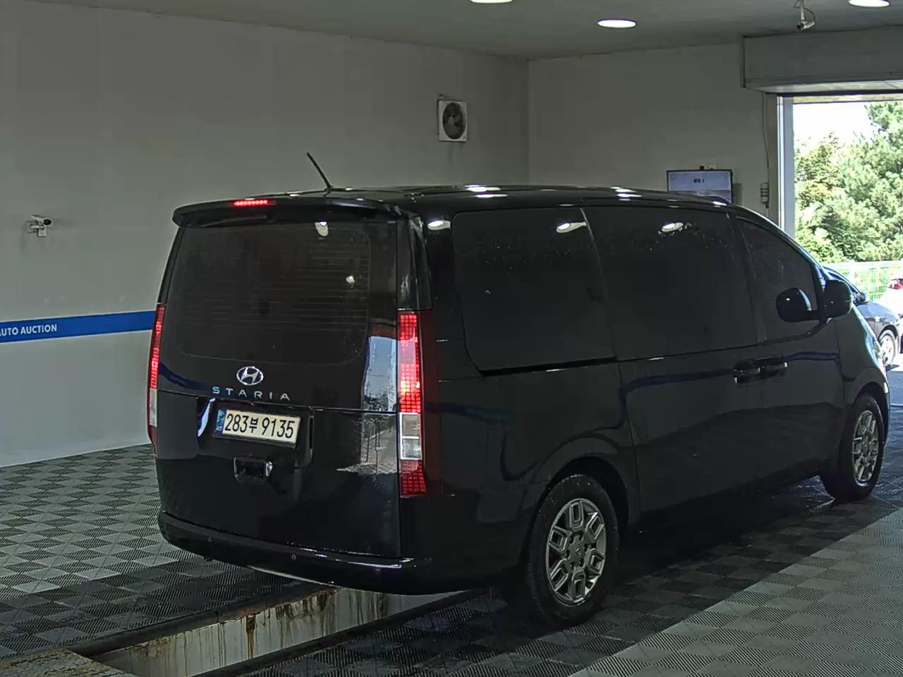 HYUNDAI STARIA 2.2 DIESEL TOURER 9-SEATER 2WD MODERN 2022 - zdjęcie 5