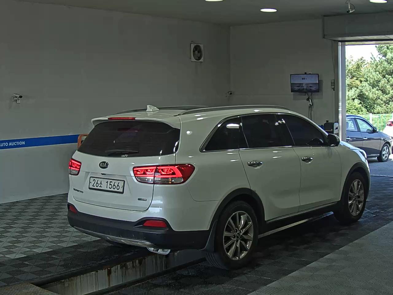KIA ALL NEW SORENTO R2.2 2WD NOBLESSE SPECIAL 2015 - zdjęcie 5