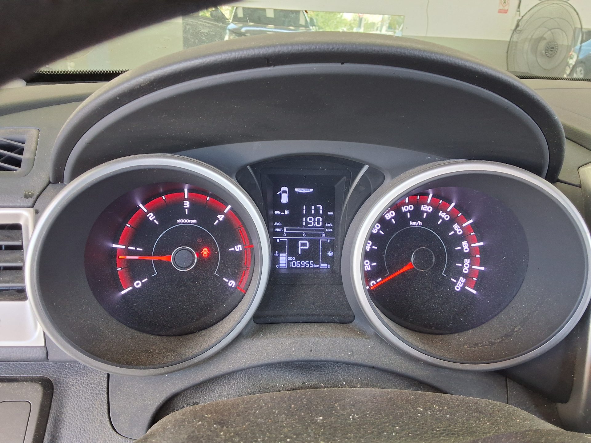 KG MOBILITY (SSANGYONG) TIVOLI ARMOUR 1.6 DIESEL TX 2018 - zdjęcie 9