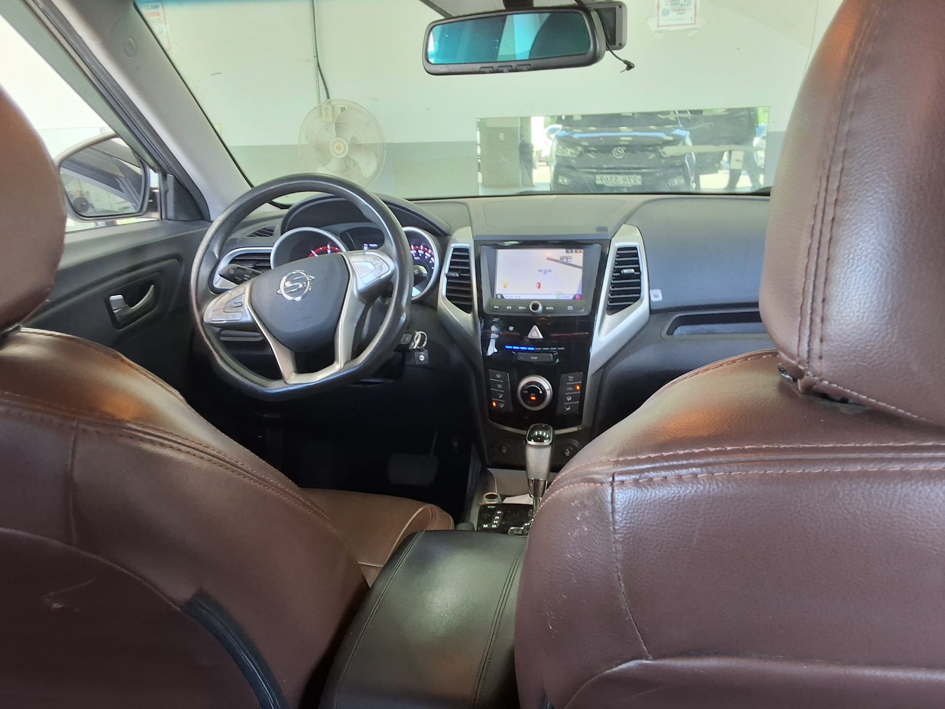 KG MOBILITY (SSANGYONG) TIVOLI ARMOUR 1.6 DIESEL TX 2018 - zdjęcie 11