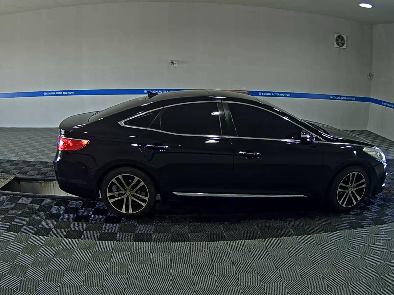 HYUNDAI GRANDEUR HG HG 300 PRIME 2011 - zdjęcie 4