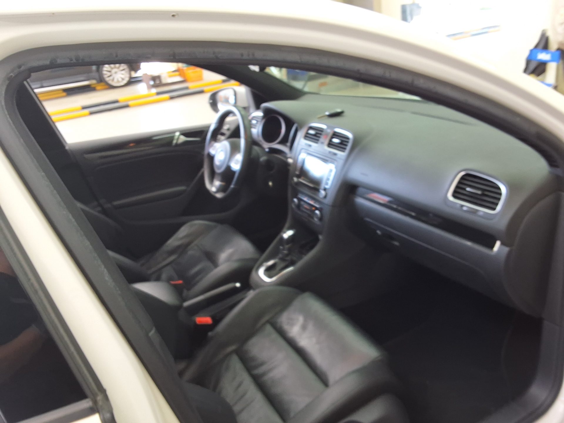 VOLKSWAGEN GOLF (6TH GEN) 2.0 GTD 2013 - zdjęcie 15