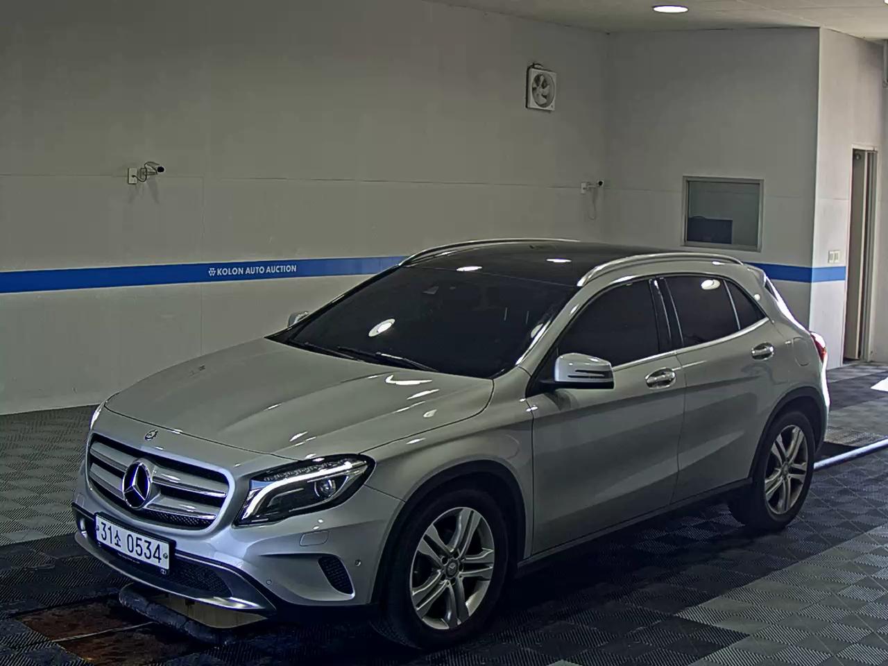 MERCEDES-BENZ GLA-CLASS GLA 200 d 2016 - zdjęcie 2