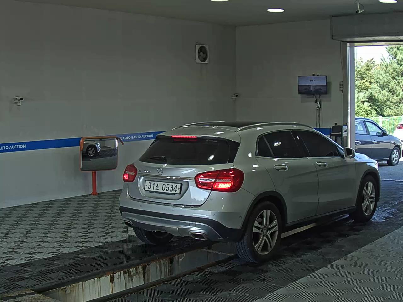 MERCEDES-BENZ GLA-CLASS GLA 200 d 2016 - zdjęcie 5