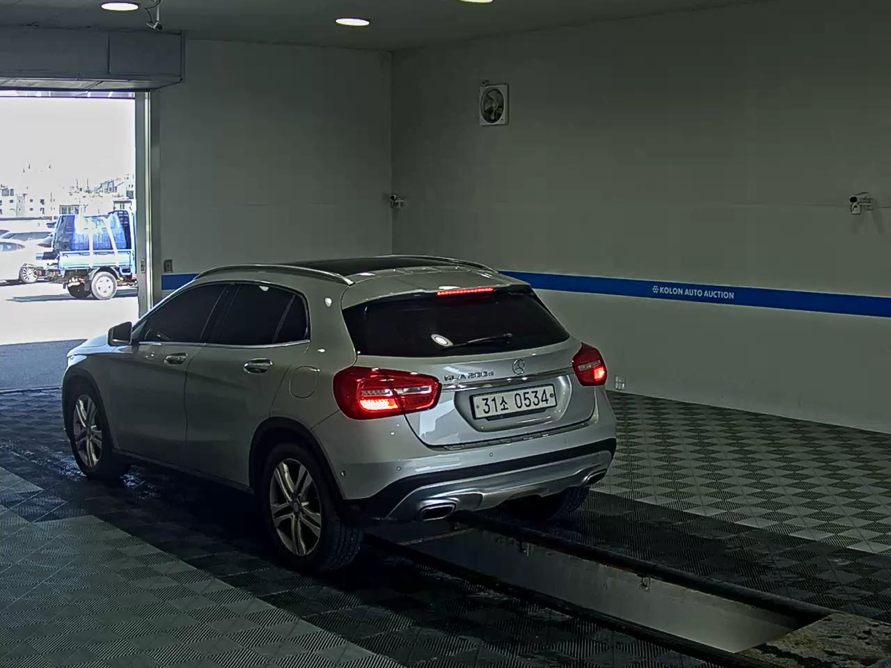 MERCEDES-BENZ GLA-CLASS GLA 200 d 2016 - zdjęcie 6