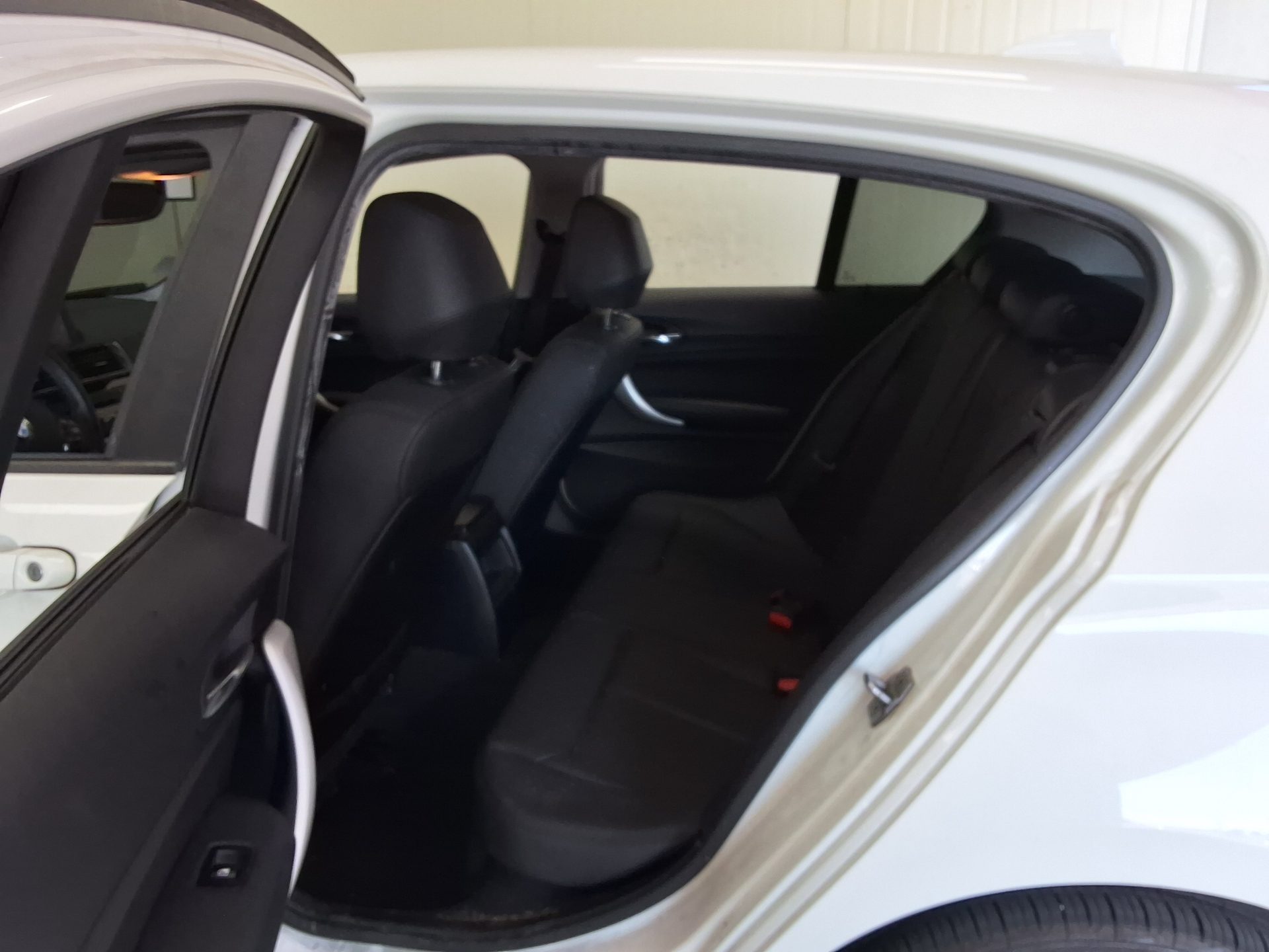 BMW 1 SERIES (2ND GEN) 5-DOOR 118d JOY 2017 - zdjęcie 13