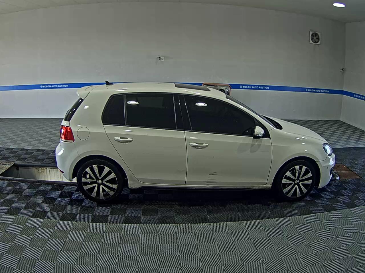 VOLKSWAGEN GOLF (6TH GEN) 2.0 GTD 2013 - zdjęcie 4